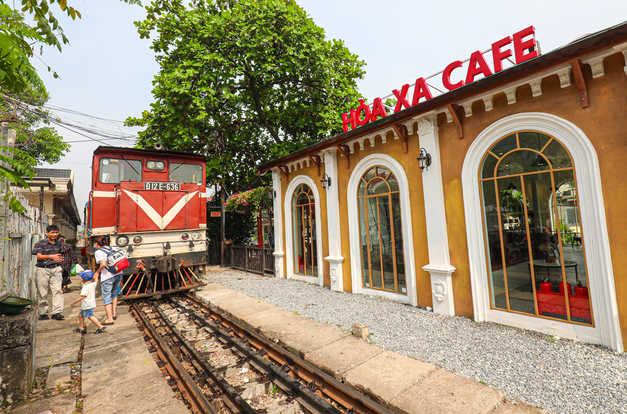 &ldquo;Đ&aacute;nh thức&rdquo; đường sắt bằng những thứ chưa từng c&oacute;- Ảnh 1.