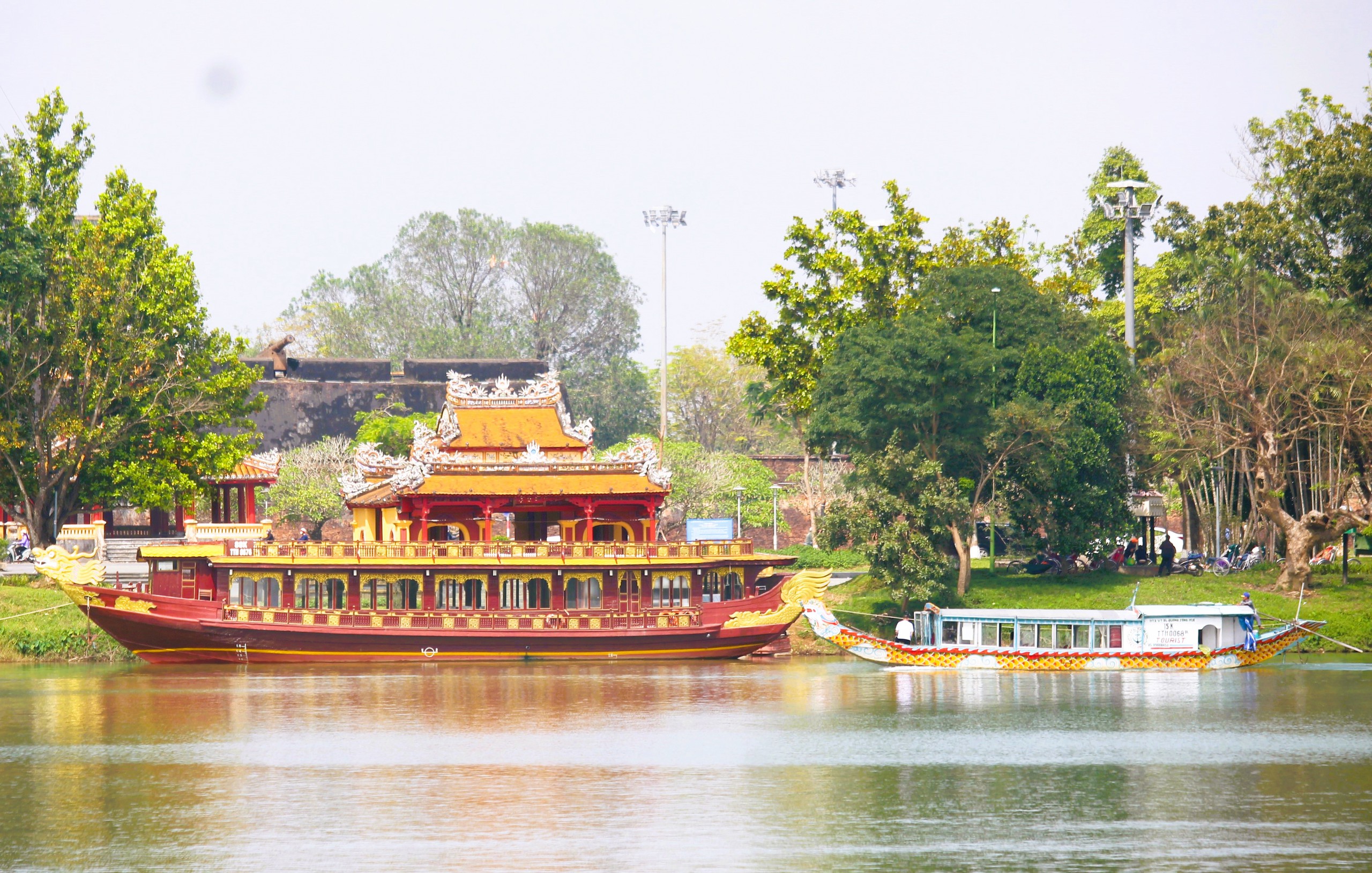 Ngắm rồng cả trên cạn lẫn dưới sông ở Cố đô Huế- Ảnh 5. Ngắm rồng cả trên cạn lẫn dưới sông ở Cố đô Huế- Ảnh 5.