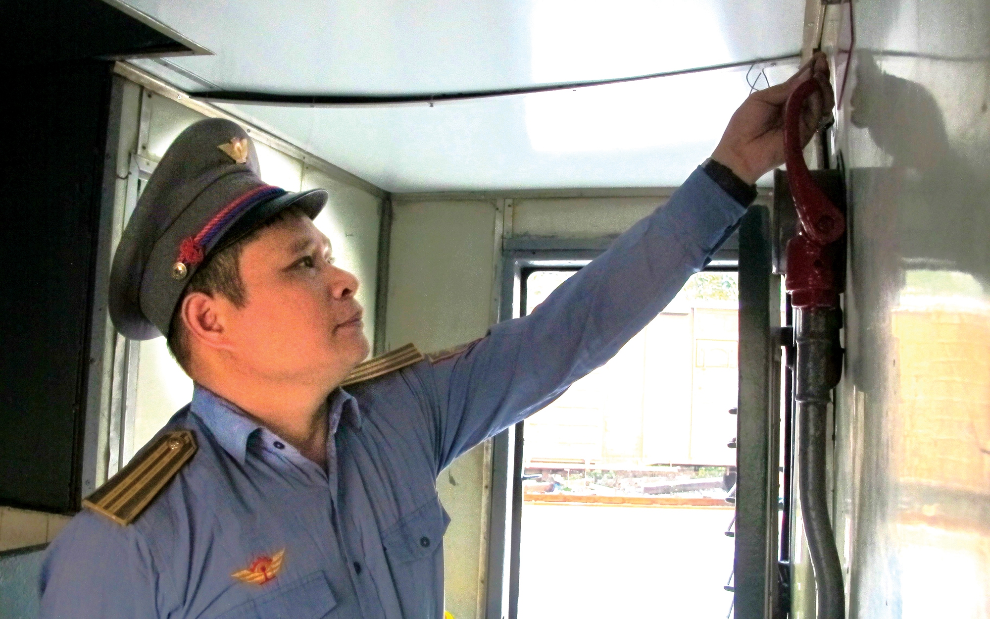 Chuyện &iacute;t biết về nghề trưởng t&agrave;u h&agrave;ng