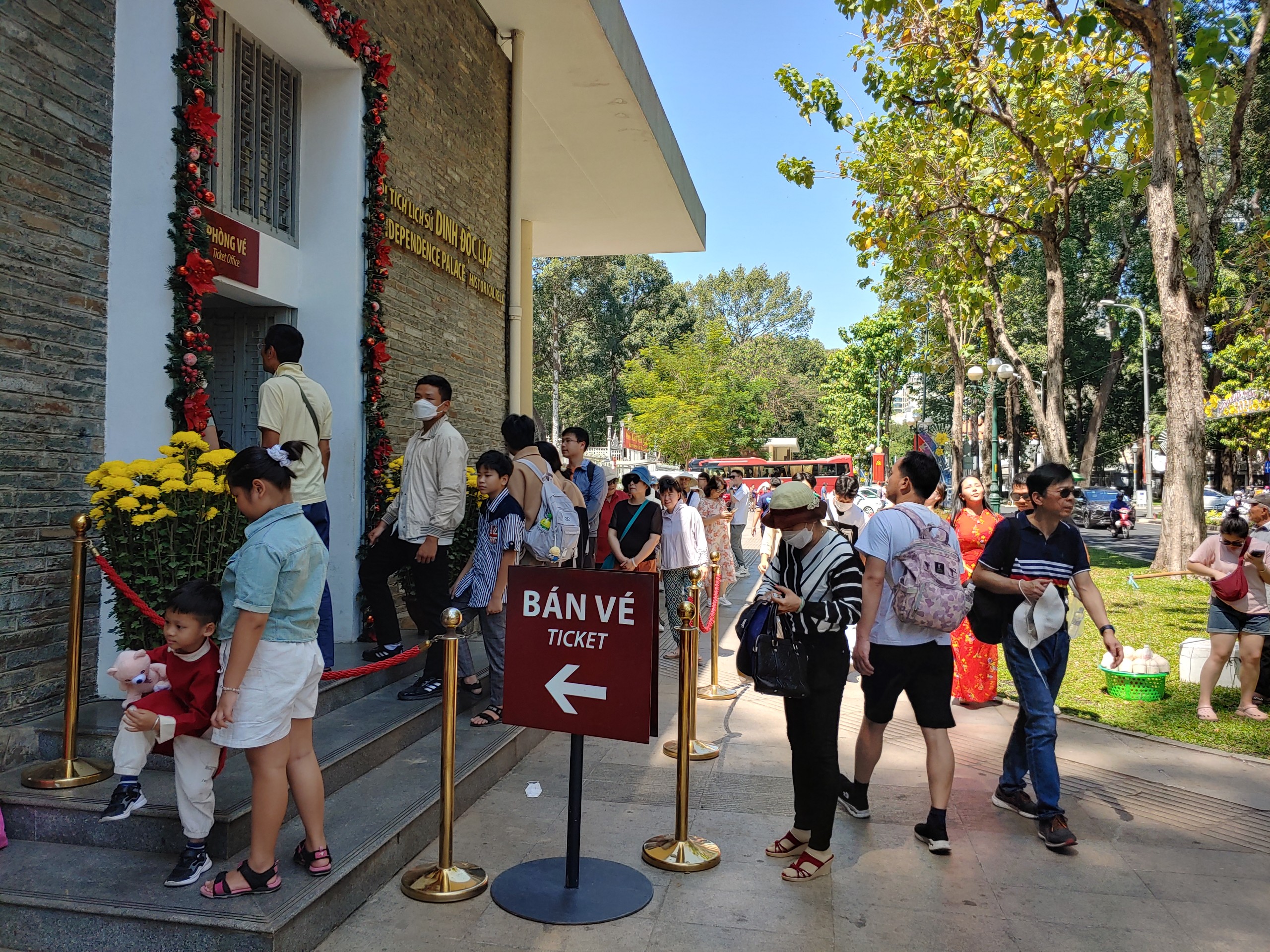 C&aacute;c khu vui chơi ở TP.HCM tấp nập kh&aacute;ch du xu&acirc;n- Ảnh 9.