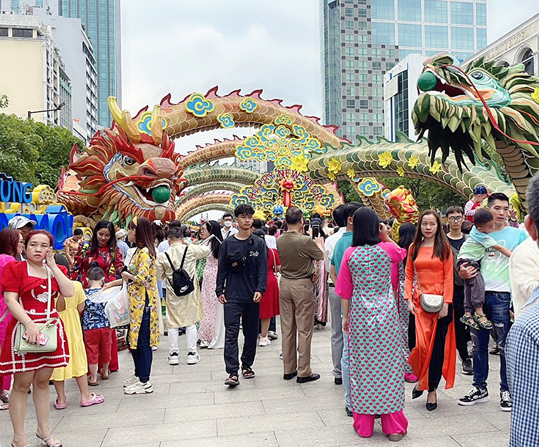 C&aacute;c khu vui chơi ở TP.HCM tấp nập kh&aacute;ch du xu&acirc;n- Ảnh 12.