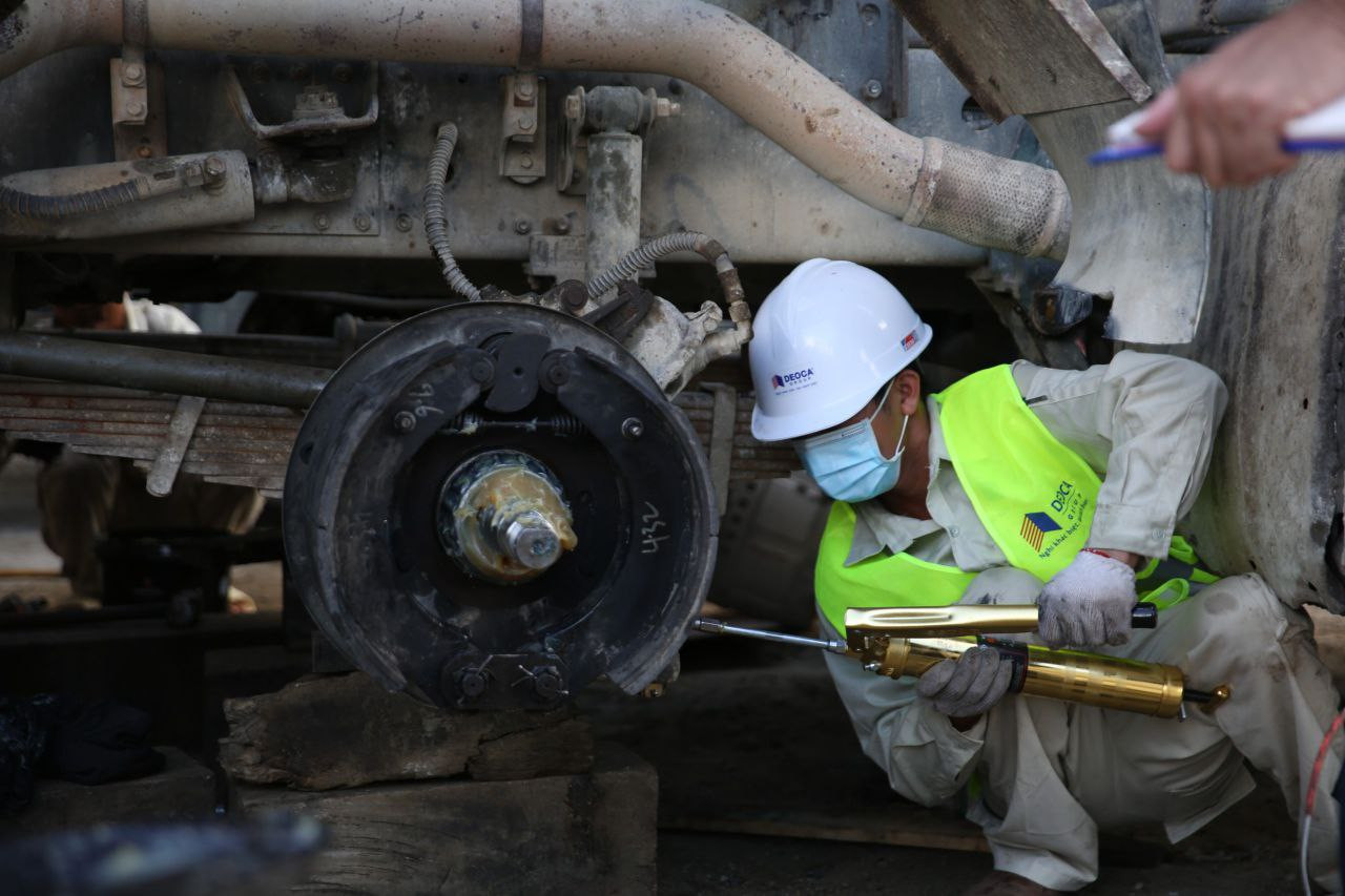 Hơn 300 đầu m&aacute;y sẵn s&agrave;ng bứt tốc tiến độ dự &aacute;n Ch&iacute; Thạnh - V&acirc;n Phong sau Tết- Ảnh 3.