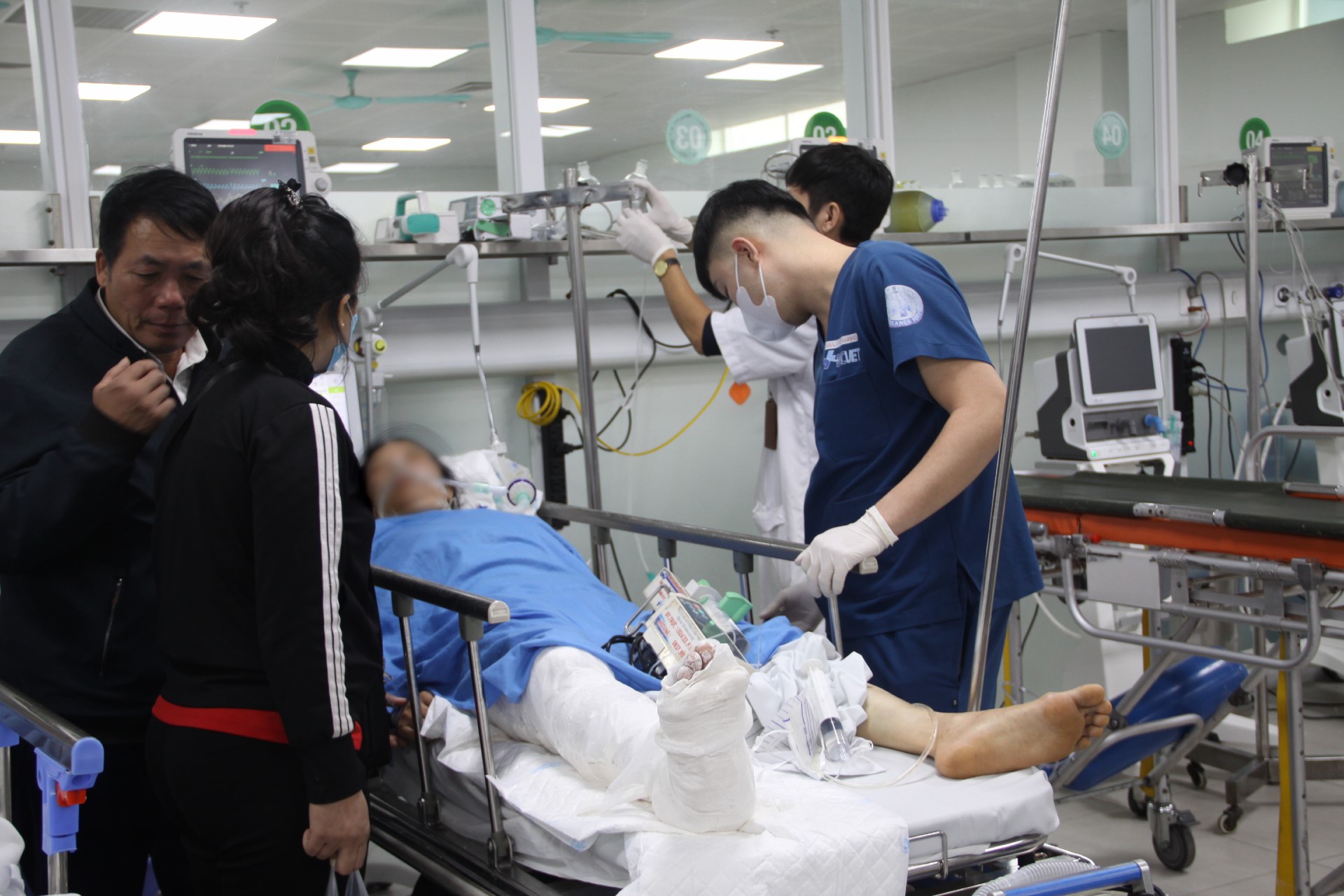 Nhiều người nhập viện, ti&ecirc;n lượng xấu sau tai nạn giao th&ocirc;ng do uống rượu bia- Ảnh 6.