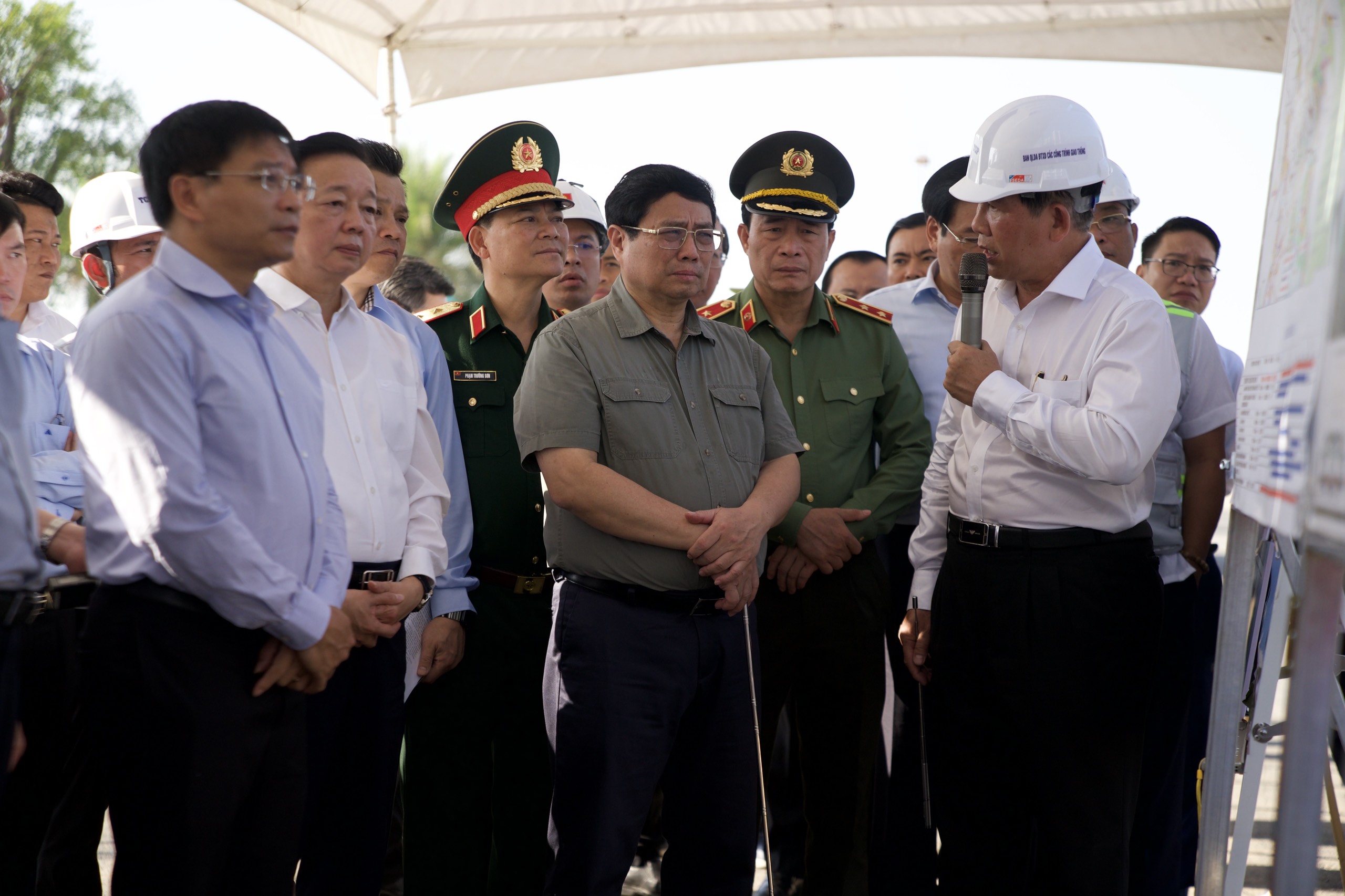 Thủ tướng: X&aacute;c định 2024 l&agrave; năm tăng tốc V&agrave;nh đai 3 TP.HCM- Ảnh 4.