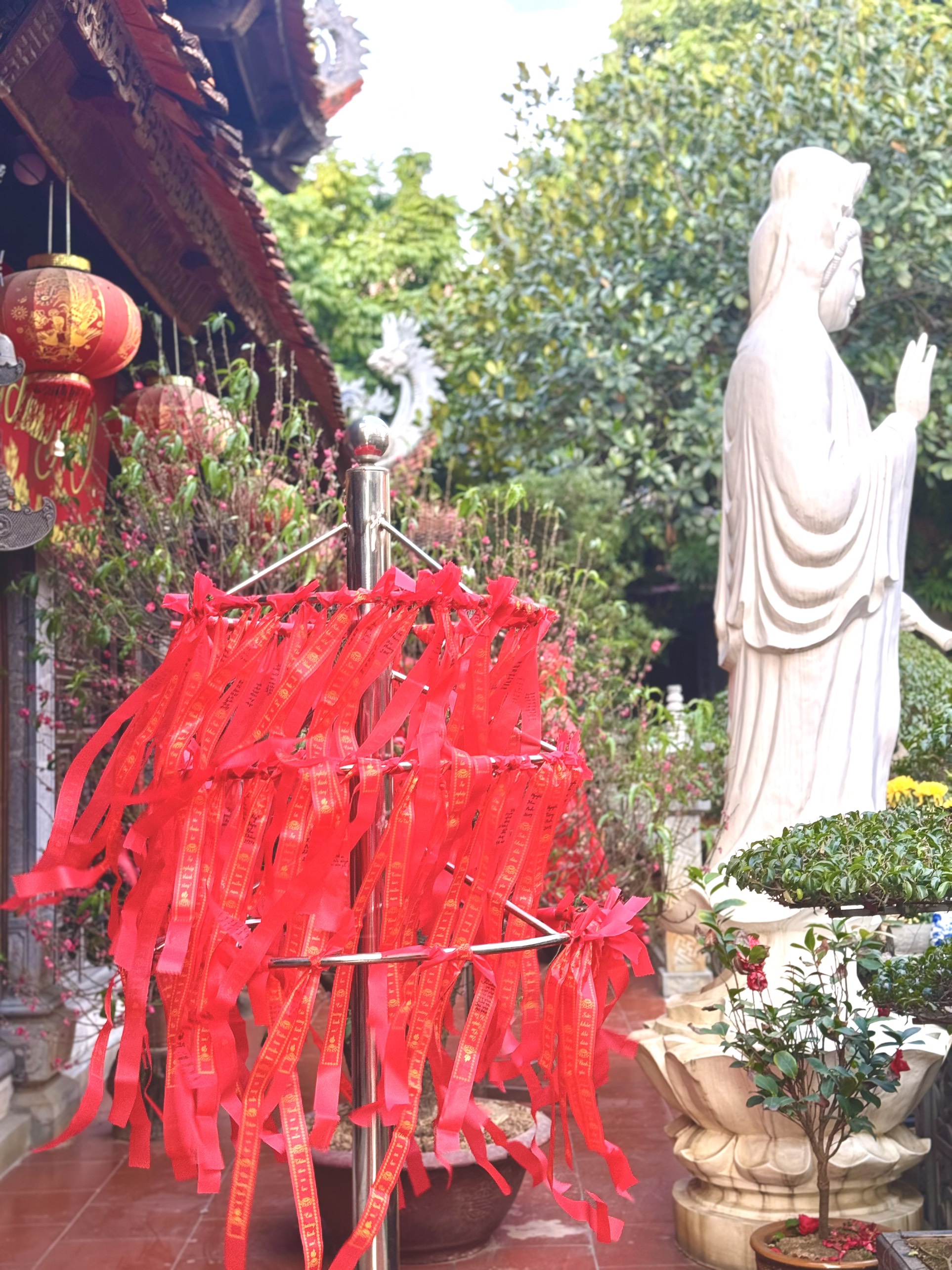 Đầu Xu&acirc;n, chi&ecirc;m ngưỡng ng&ocirc;i ch&ugrave;a cổ ngh&igrave;n năm tuổi ở Thủ đ&ocirc;- Ảnh 15.