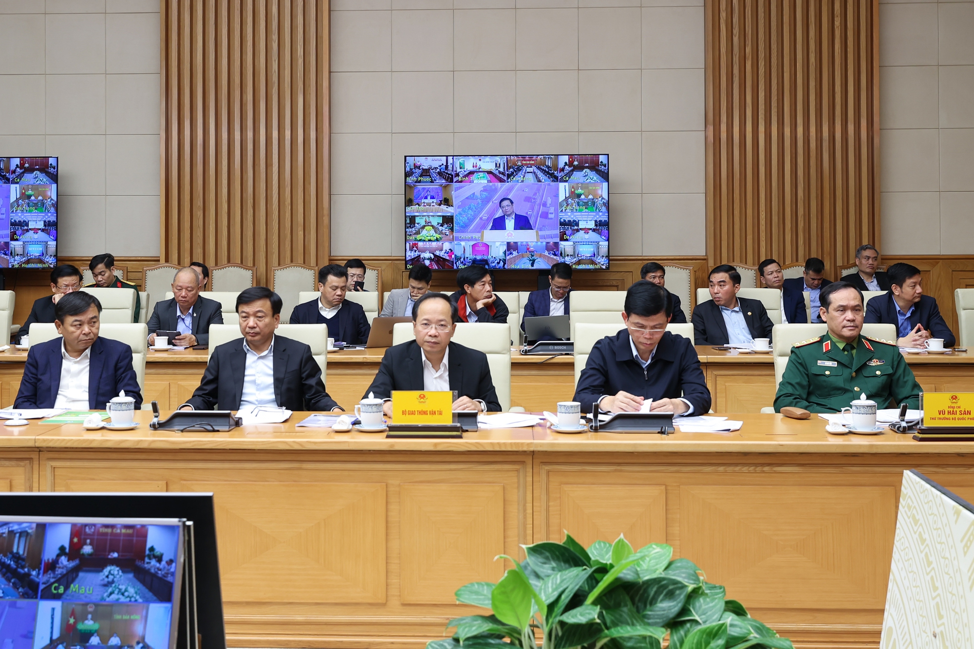 Thủ tướng: Giao th&ocirc;ng giải ng&acirc;n 422.000 tỷ đồng l&agrave; việc rất kh&oacute; nhưng kh&ocirc;ng b&agrave;n l&ugrave;i- Ảnh 5.