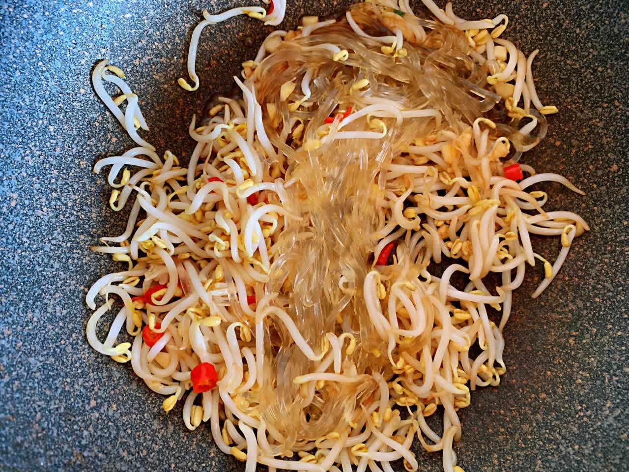 M&oacute;n ăn dọn tủ ng&agrave;y Tết vừa ngon miệng, dễ l&agrave;m lại gi&uacute;p giải ngấy- Ảnh 5.