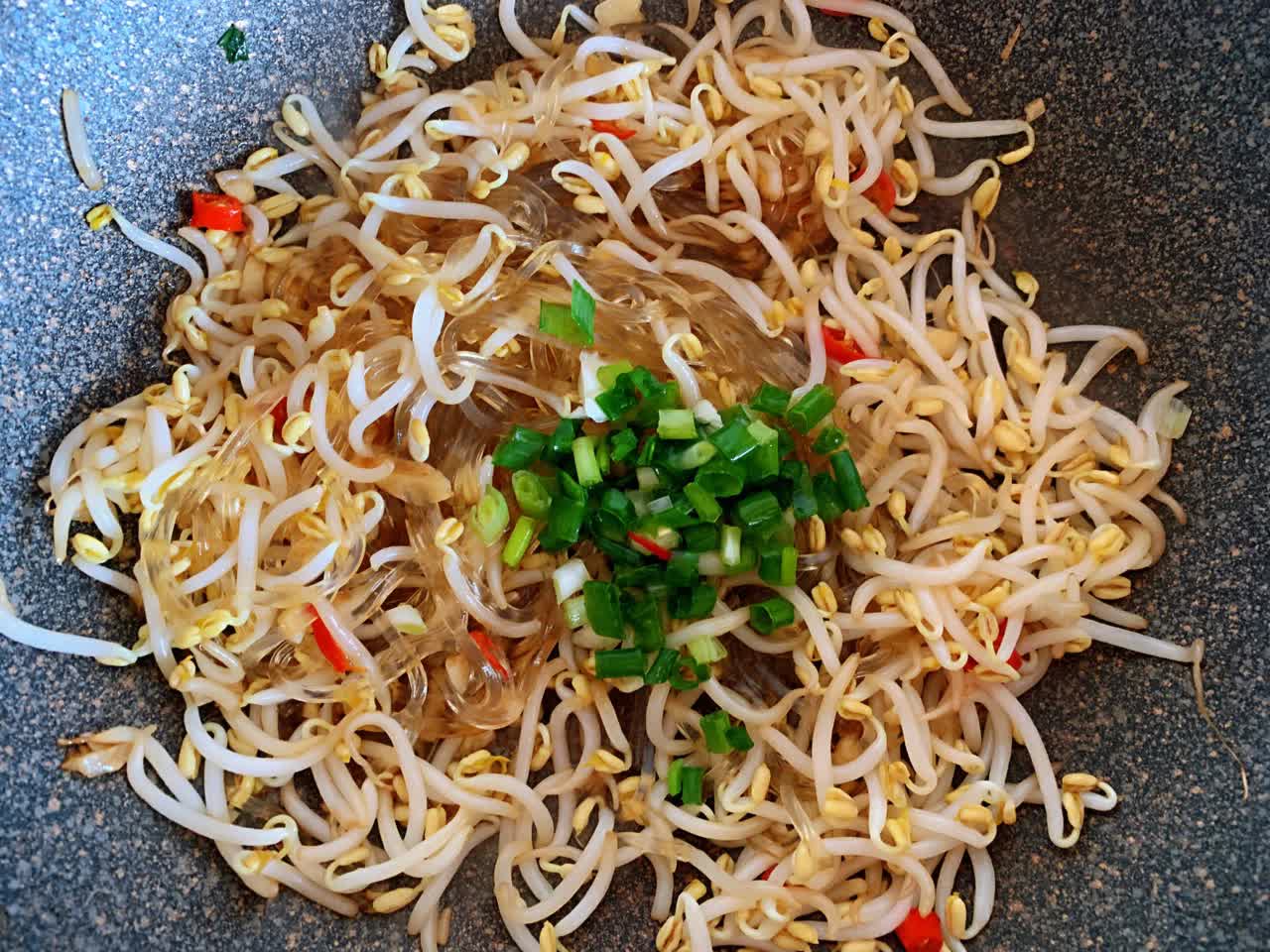 M&oacute;n ăn dọn tủ ng&agrave;y Tết vừa ngon miệng, dễ l&agrave;m lại gi&uacute;p giải ngấy- Ảnh 6.