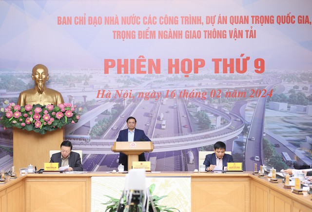 Thủ tướng y&ecirc;u cầu r&uacute;t ngắn tiến độ, đảm bảo chất lượng c&ocirc;ng tr&igrave;nh giao th&ocirc;ng- Ảnh 2.