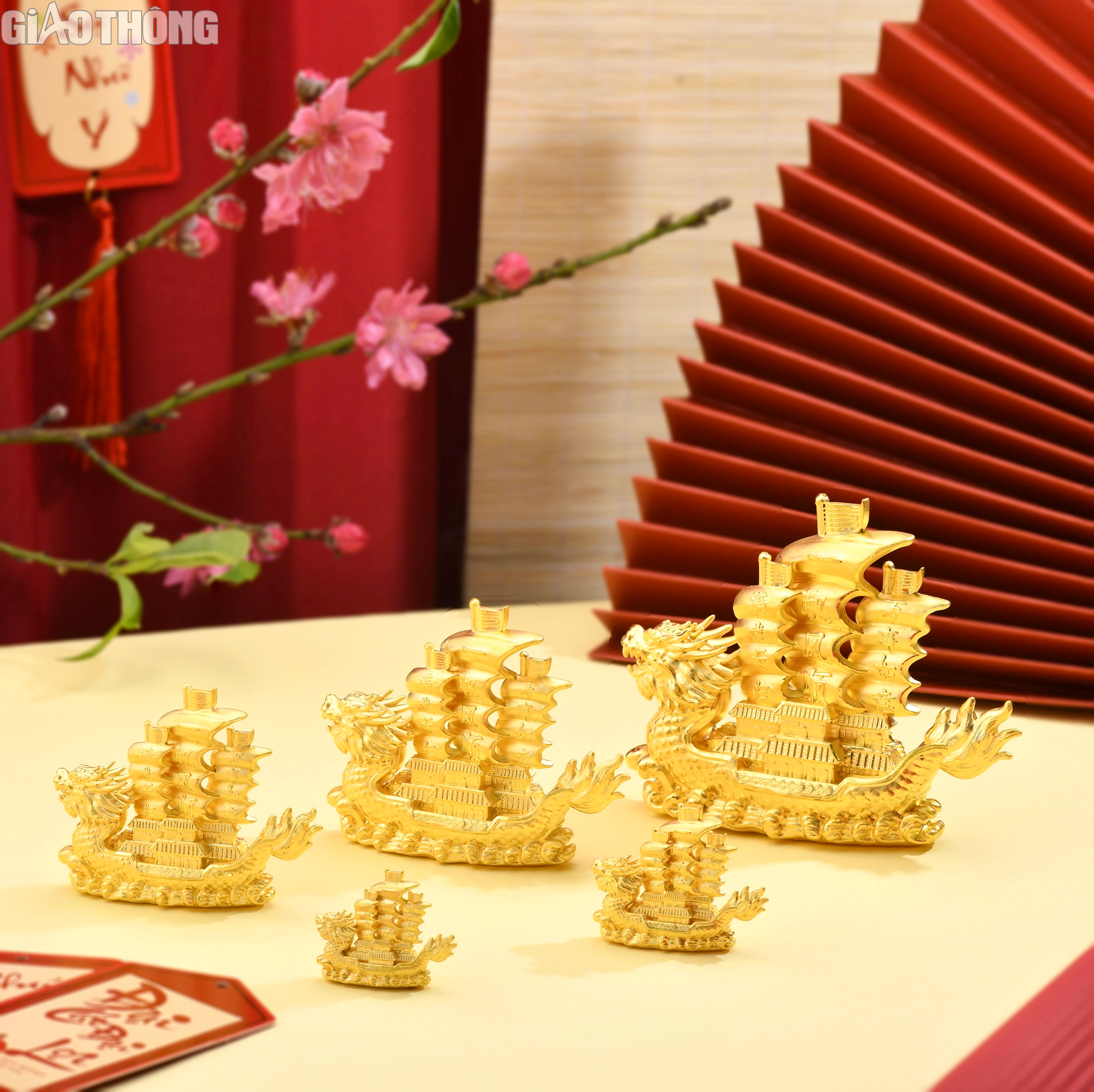 Người d&acirc;n đổ x&ocirc; mua v&agrave;ng trước ng&agrave;y v&iacute;a Thần T&agrave;i- Ảnh 4.