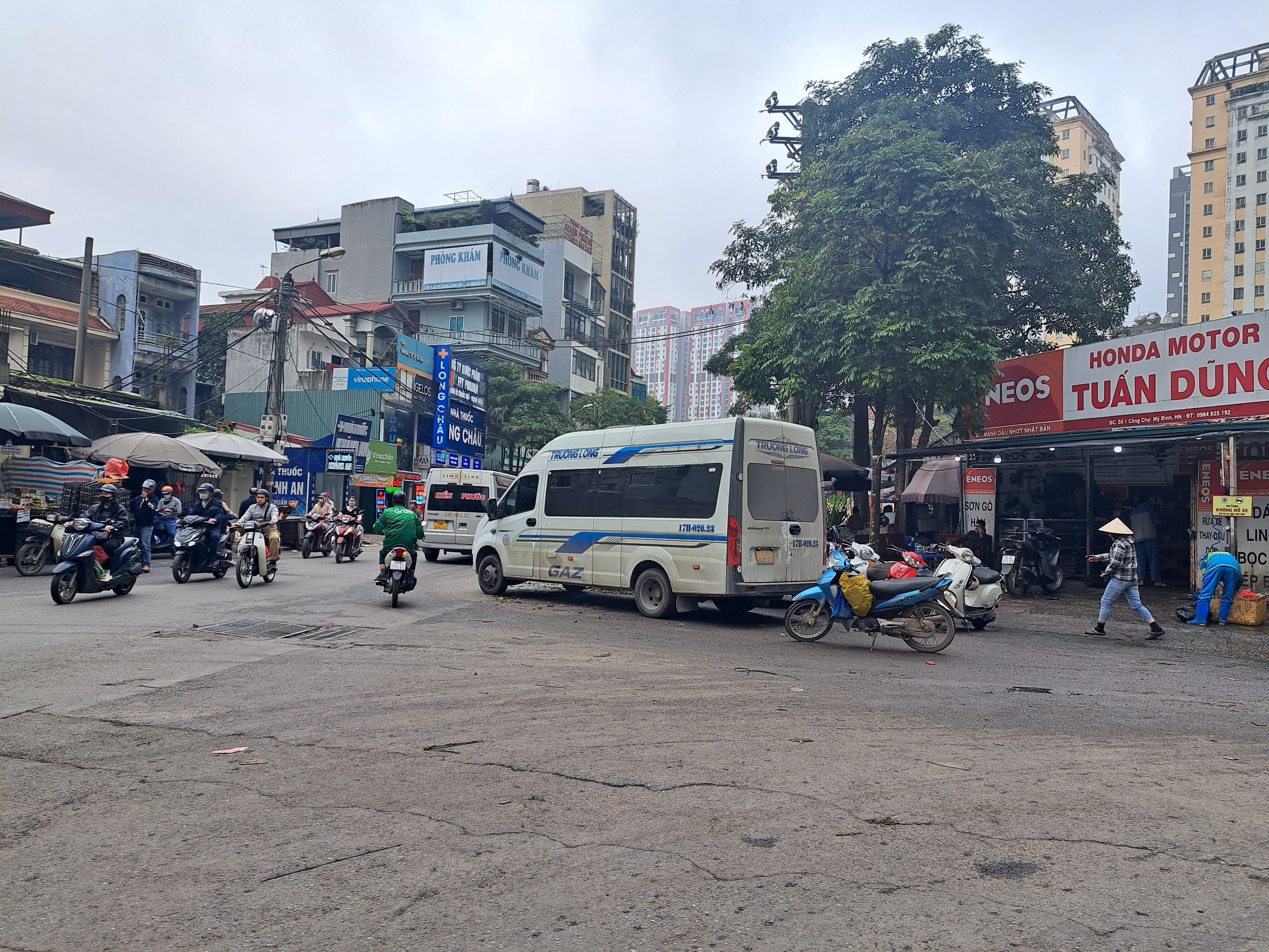 H&agrave; Nội quyết x&oacute;a xe d&ugrave;, bến c&oacute;c- Ảnh 1.