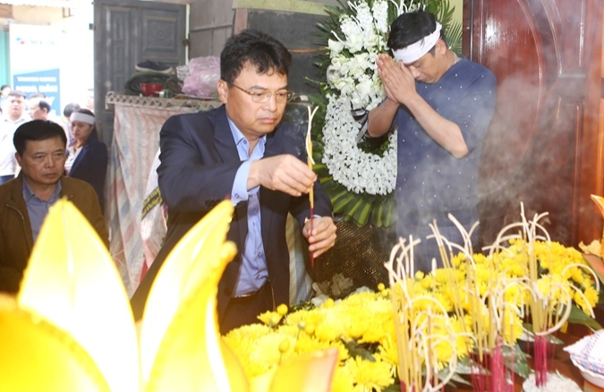 Tai nạn khiến 3 mẹ con tử vong tr&ecirc;n cao tốc: Bọn trẻ về kh&ocirc;ng kịp ng&agrave;y đi học- Ảnh 3.