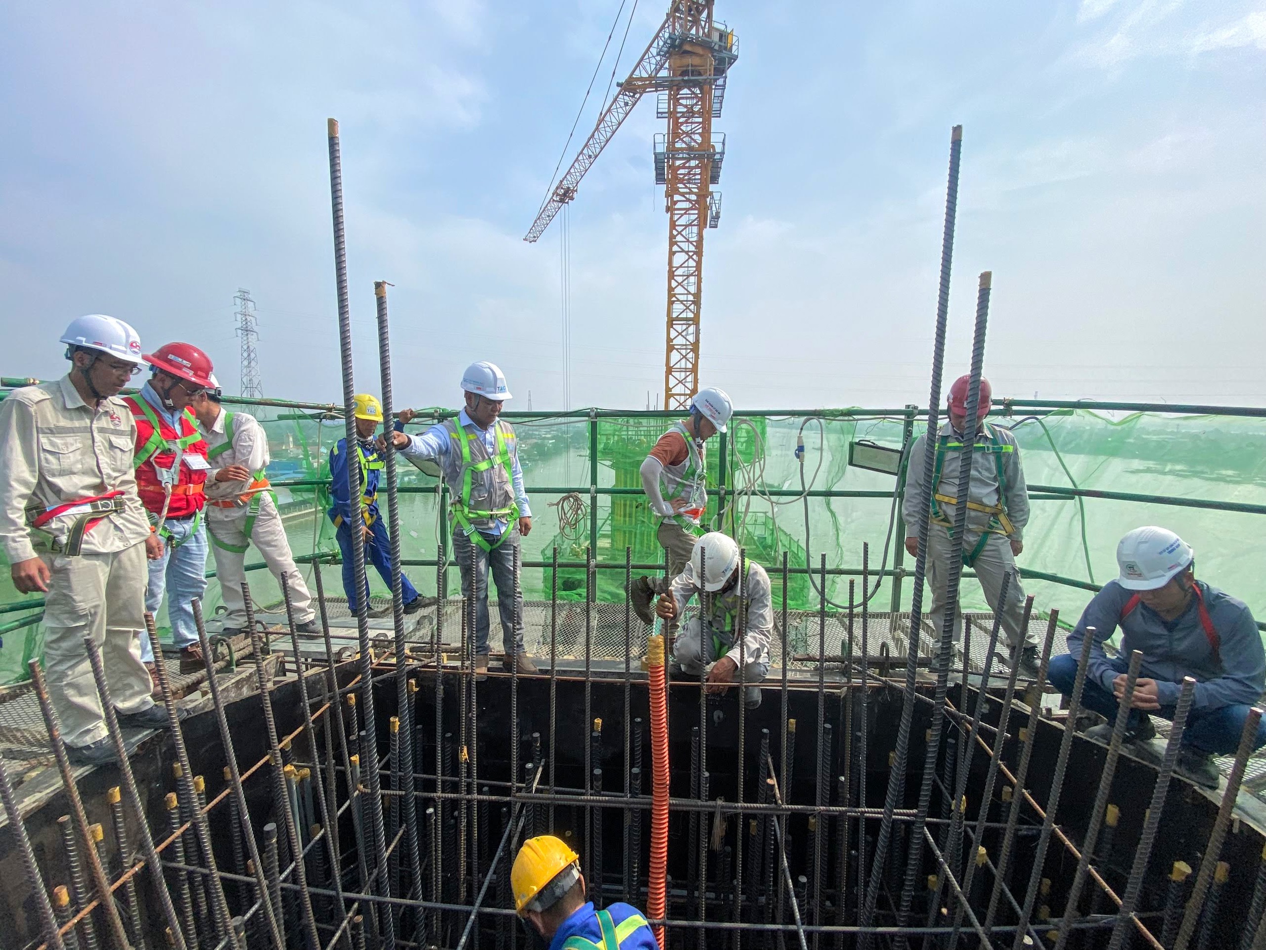 Tăng tốc thi c&ocirc;ng Cầu Rạch Miễu 2 sau Tết- Ảnh 2.