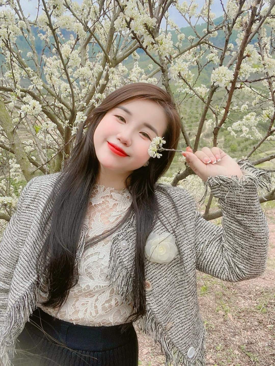 Độc đ&aacute;o ng&ocirc;i l&agrave;ng cổ c&oacute; 17 căn nh&agrave; x&acirc;y bằng đất đỏ ở Bắc Giang- Ảnh 11.