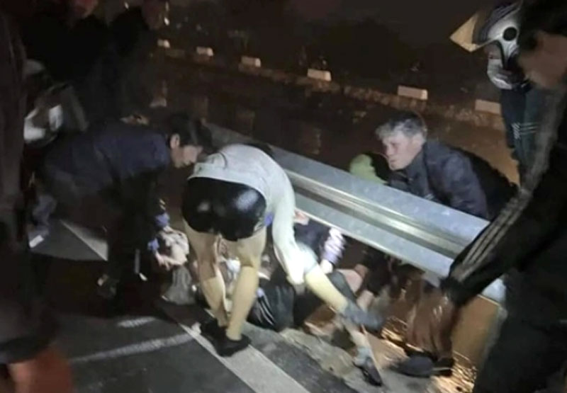 Hiện trường vụ tai nạn khiến nữ sinh tử vong.