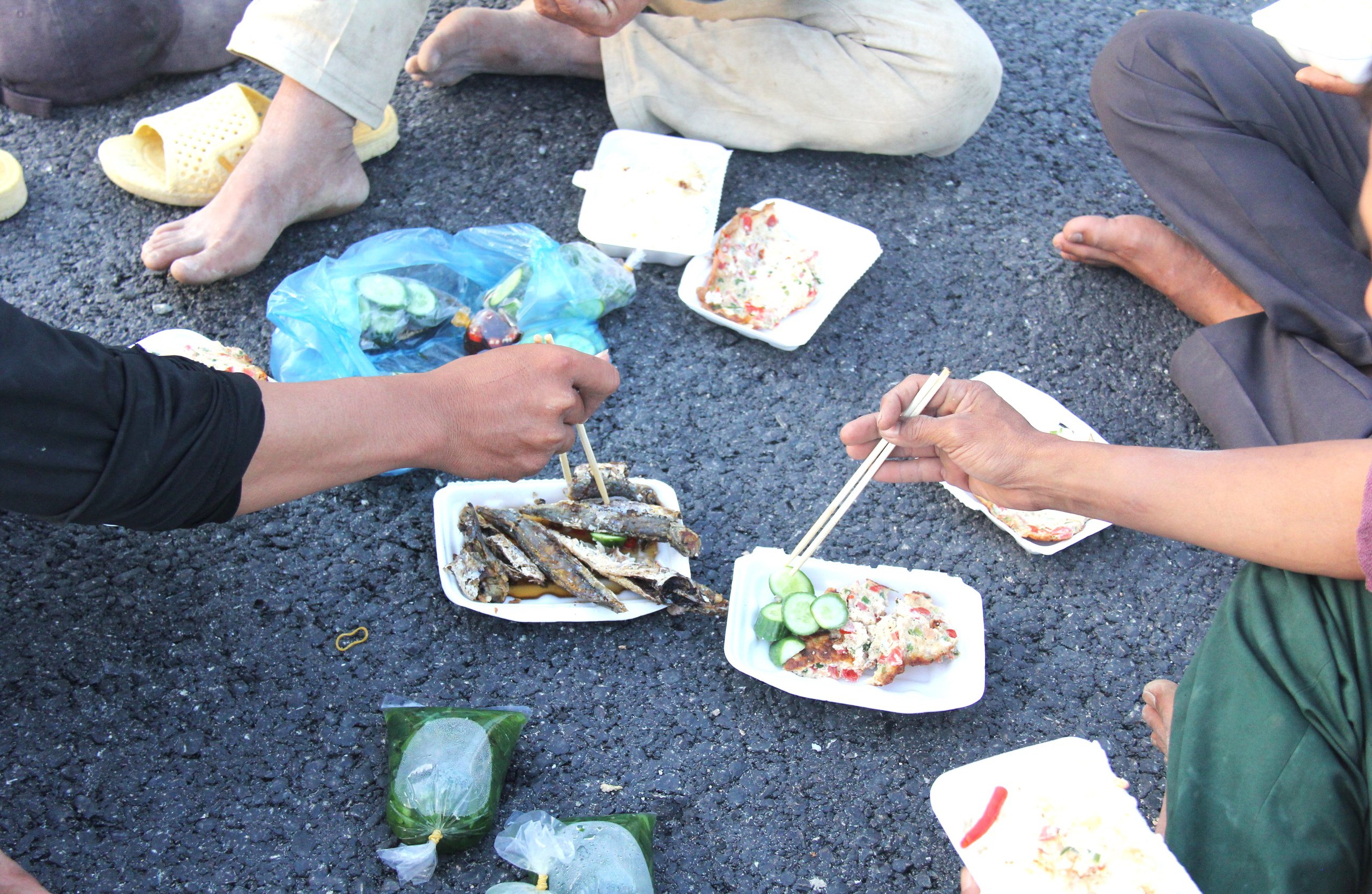 Đua tiến độ đêm ngày trên cao tốc Cam Lâm - Vĩnh Hảo, dồn lực làm hầm Núi Vung- Ảnh 5. Đua tiến độ đêm ngày trên cao tốc Cam Lâm - Vĩnh Hảo, dồn lực làm hầm Núi Vung- Ảnh 5.