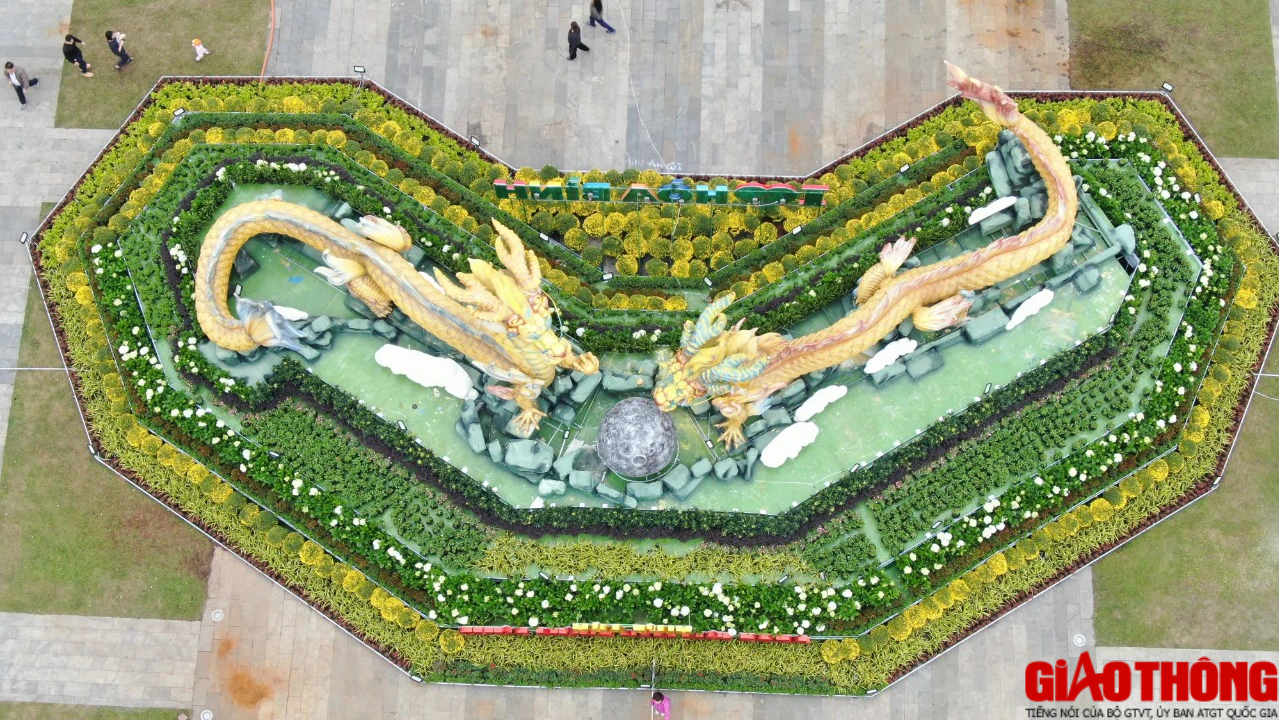 Trầm trồ trước linh vật Trầm trồ trước linh vật