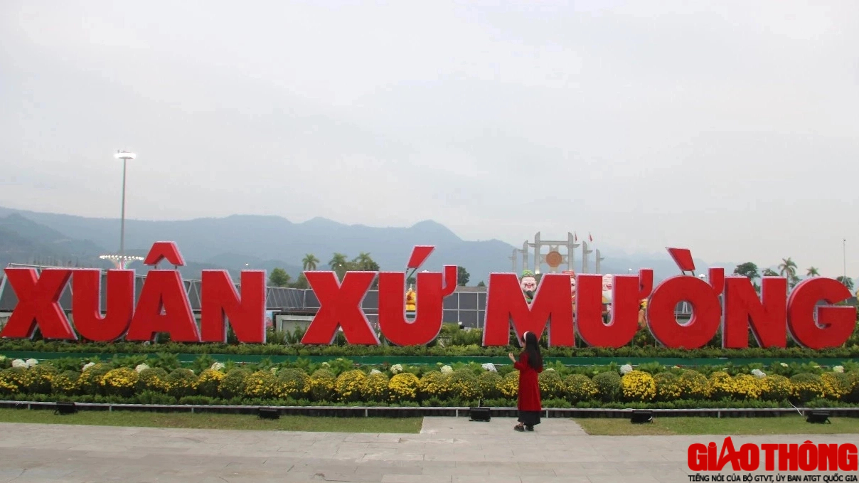 Trầm trồ trước linh vật Trầm trồ trước linh vật