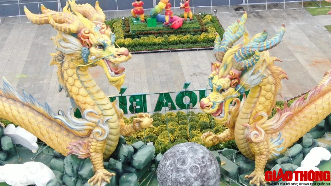 Trầm trồ trước linh vật Trầm trồ trước linh vật