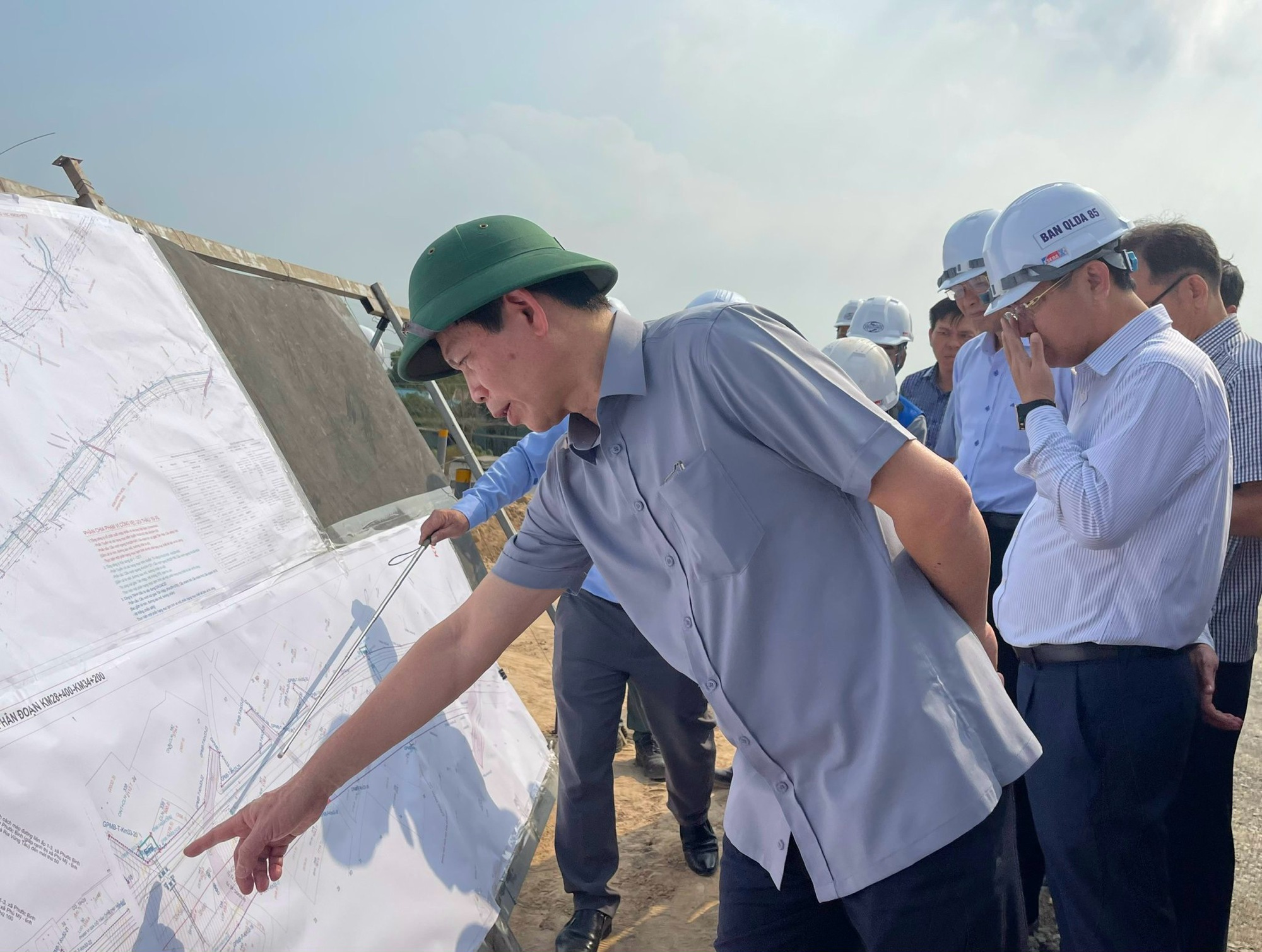 &Ocirc;ng L&ecirc; Anh Tuấn: 