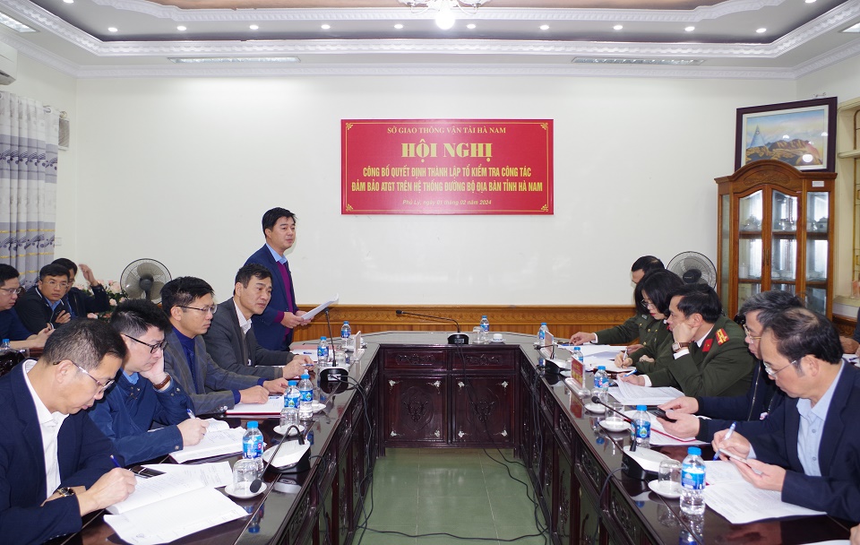 Hà Nam lập tổ công tác đảm bảo ATGT, kéo giảm tai nạn- Ảnh 3. Hà Nam lập tổ công tác đảm bảo ATGT, kéo giảm tai nạn- Ảnh 3.