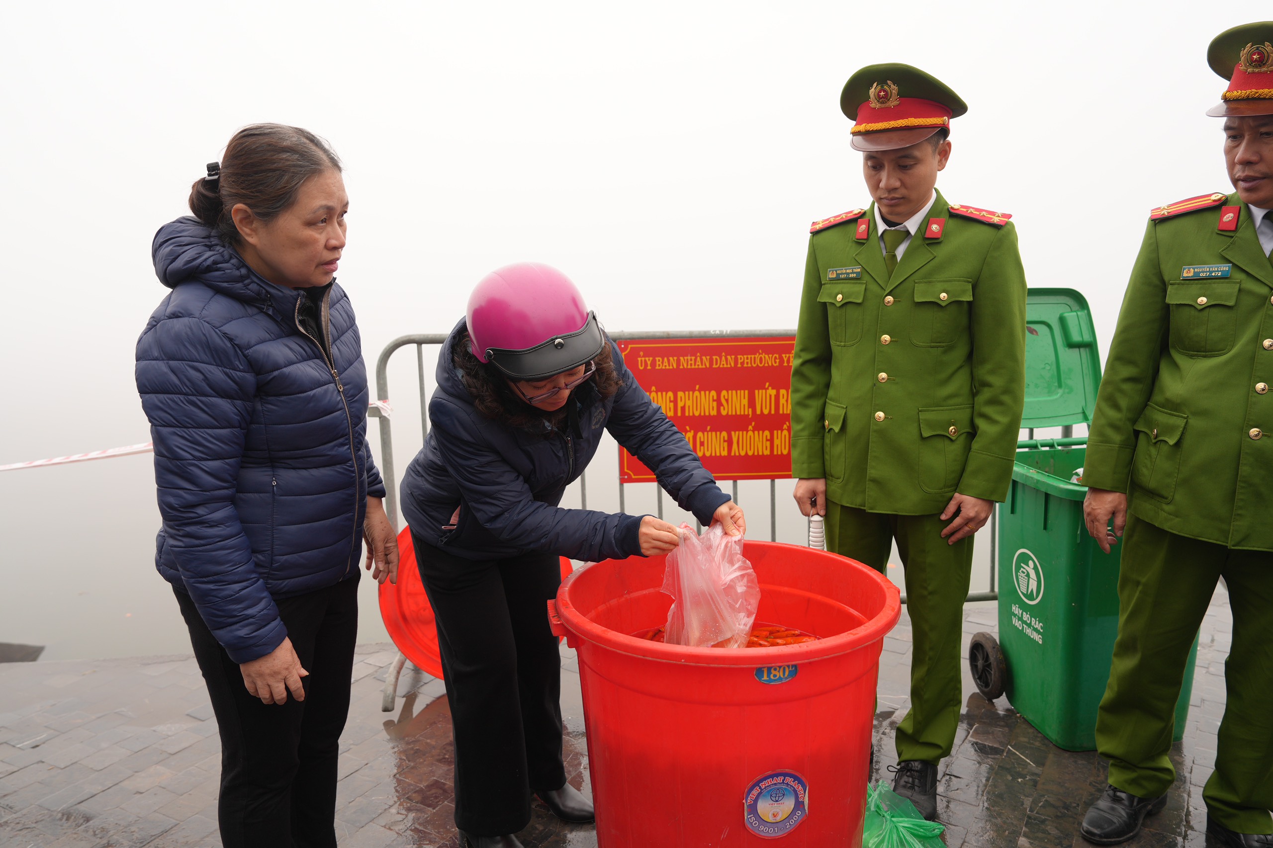 Bất ngờ c&aacute;ch hỗ trợ thả c&aacute; ch&eacute;p tiễn &ocirc;ng C&ocirc;ng, &ocirc;ng T&aacute;o- Ảnh 7.