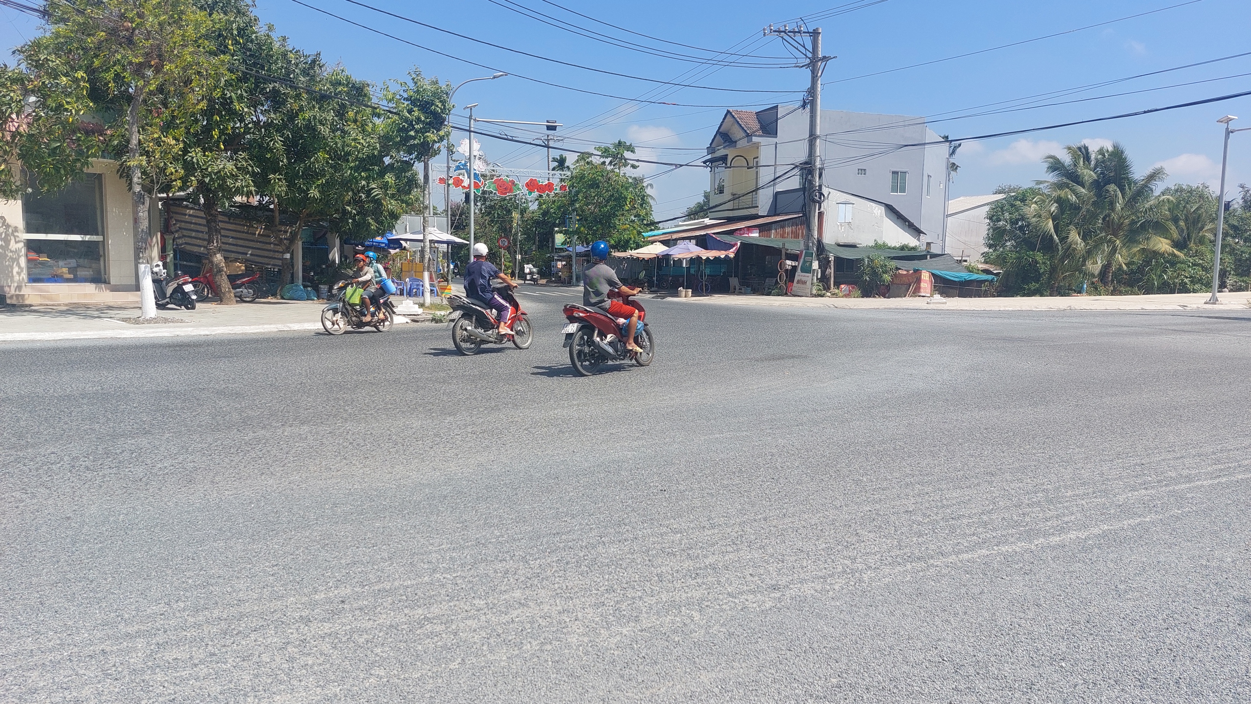 Nhiều khu vực tiềm ẩn nguy cơ tai nạn ở S&oacute;c Trăng- Ảnh 4.