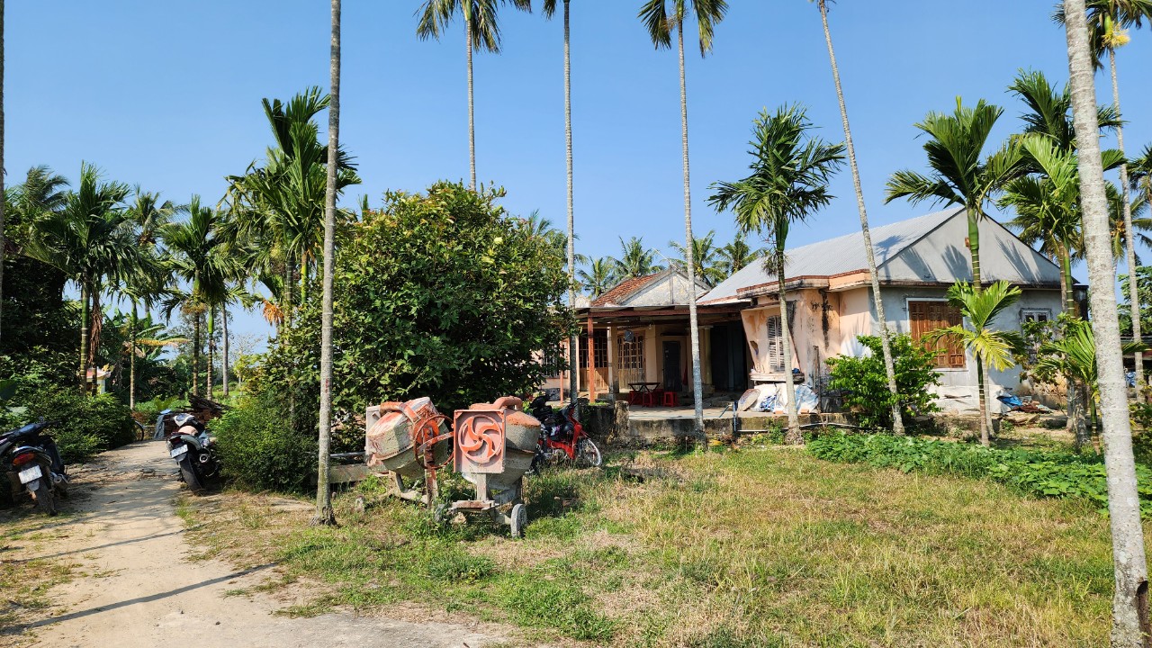 Mặt bằng 