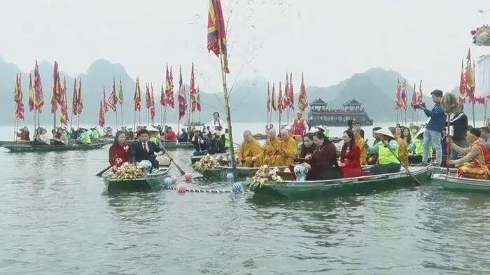 Hội ch&ugrave;a Tam Ch&uacute;c, đi thế n&agrave;o khi gặp &ugrave;n tắc?- Ảnh 4.