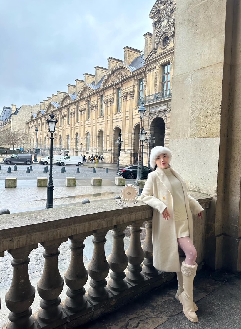 Vừa ra Tết, showbiz Việt đ&atilde; c&oacute; đủ 