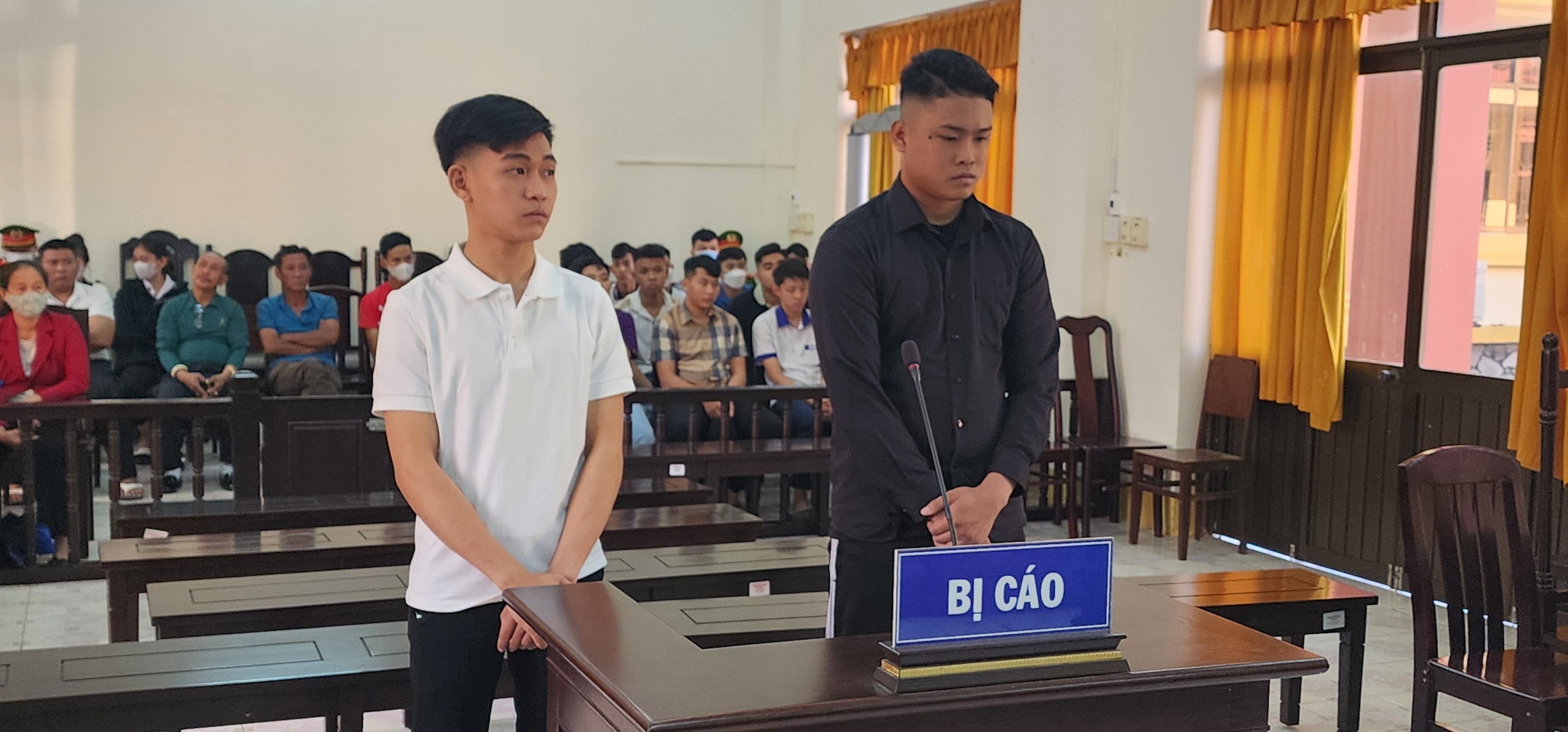 Mua s&uacute;ng về cho bạn mượn đi đ&ograve;i nợ, cả hai lĩnh 31 th&aacute;ng t&ugrave;- Ảnh 1.
