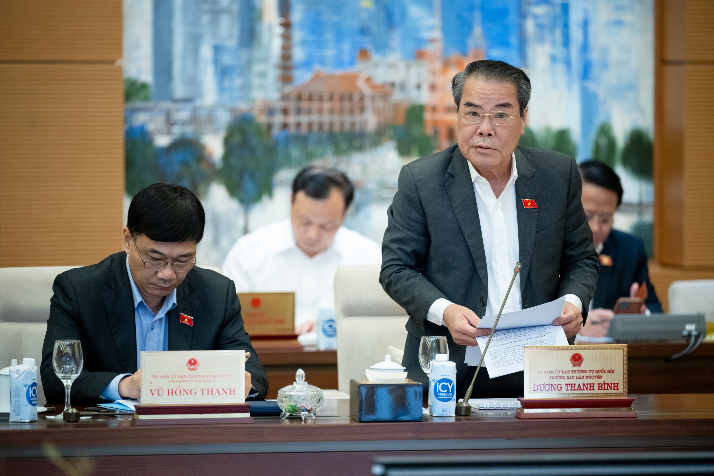 Phó chủ tịch Quốc hội: Tuyệt đối cấm tài xế uống rượu bia lái xe thì mới bình yên- Ảnh 1. Phó chủ tịch Quốc hội: Tuyệt đối cấm tài xế uống rượu bia lái xe thì mới bình yên- Ảnh 1.