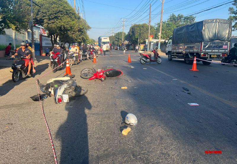 Hiện trường vụ tai nạn. Hiện trường vụ tai nạn.