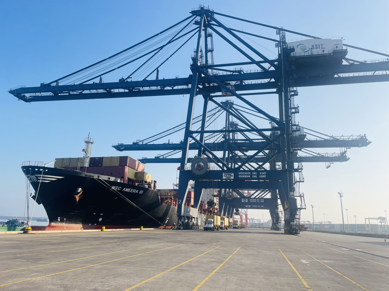 Hơn 100 triệu tấn hàng hóa thông qua cảng biển 2 tháng đầu năm- Ảnh 1. Hơn 100 triệu tấn hàng hóa thông qua cảng biển 2 tháng đầu năm- Ảnh 1.