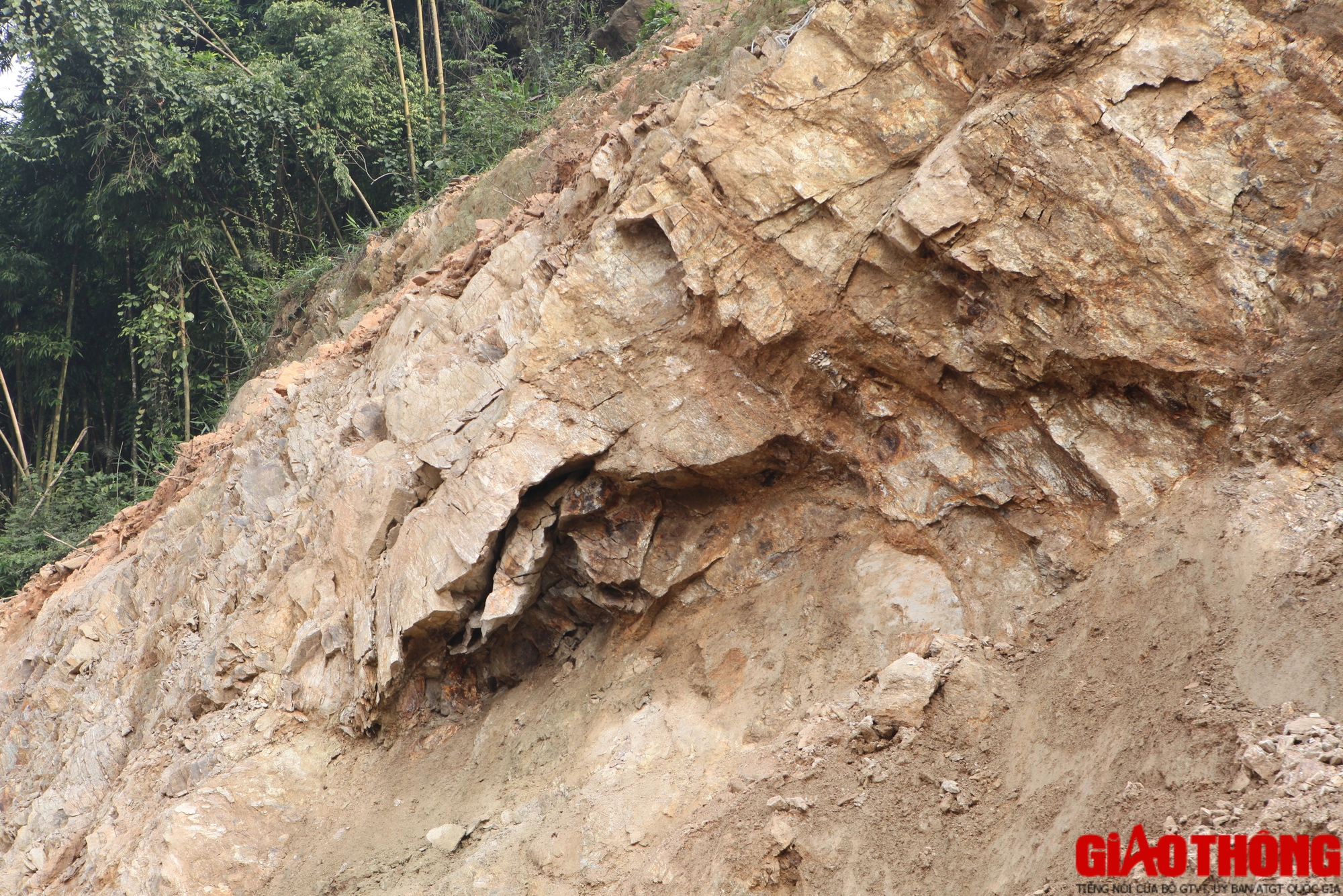 H&agrave; Giang: Tỉnh lộ 1.500 tỷ đồng c&oacute; về đ&iacute;ch đ&uacute;ng hẹn?- Ảnh 13.