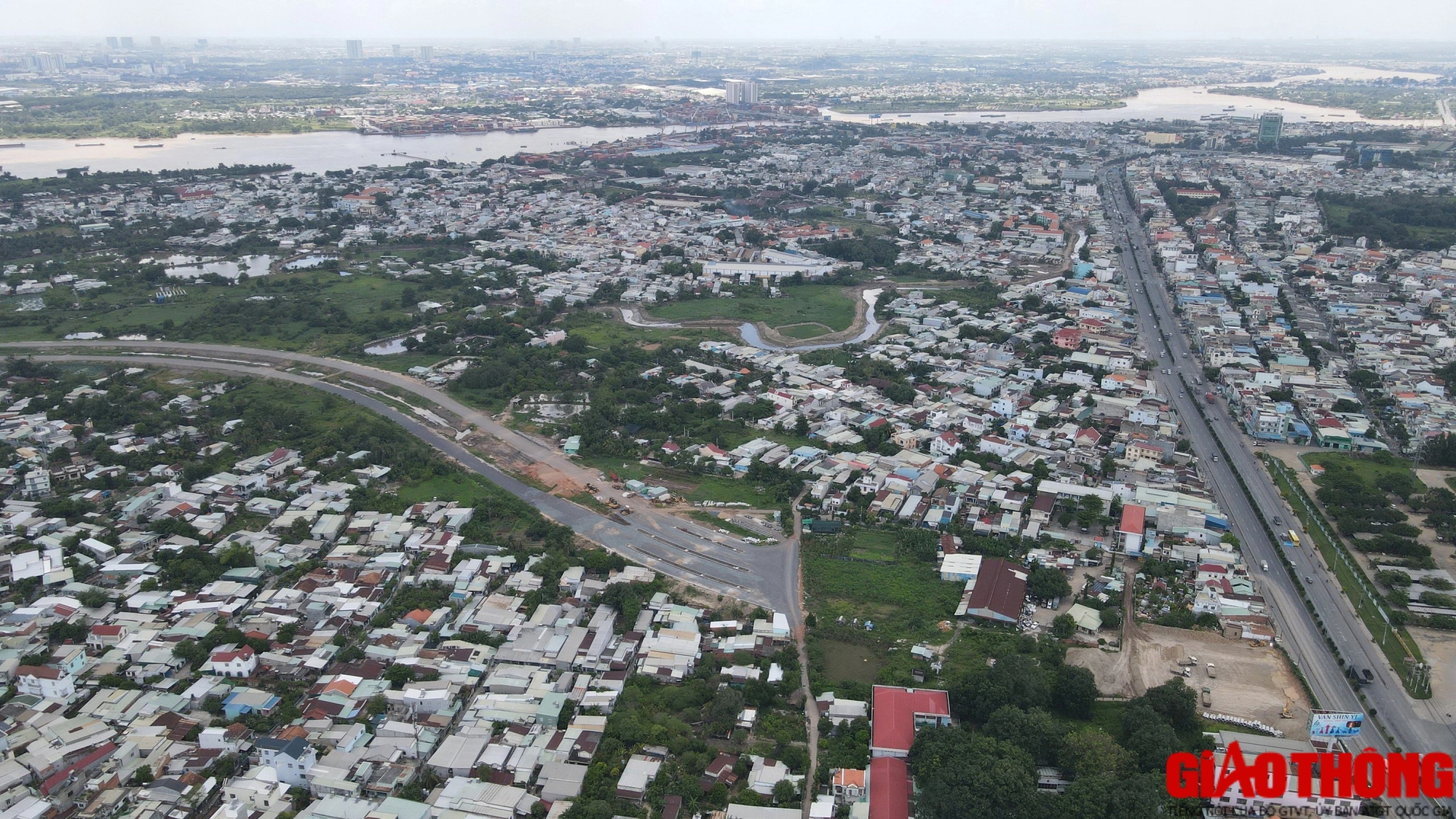 Đồng Nai: Cầu 400 tỷ sắp hoàn thành, đường kết nối vẫn thi công ì ạch- Ảnh 10. Đồng Nai: Cầu 400 tỷ sắp hoàn thành, đường kết nối vẫn thi công ì ạch- Ảnh 10.