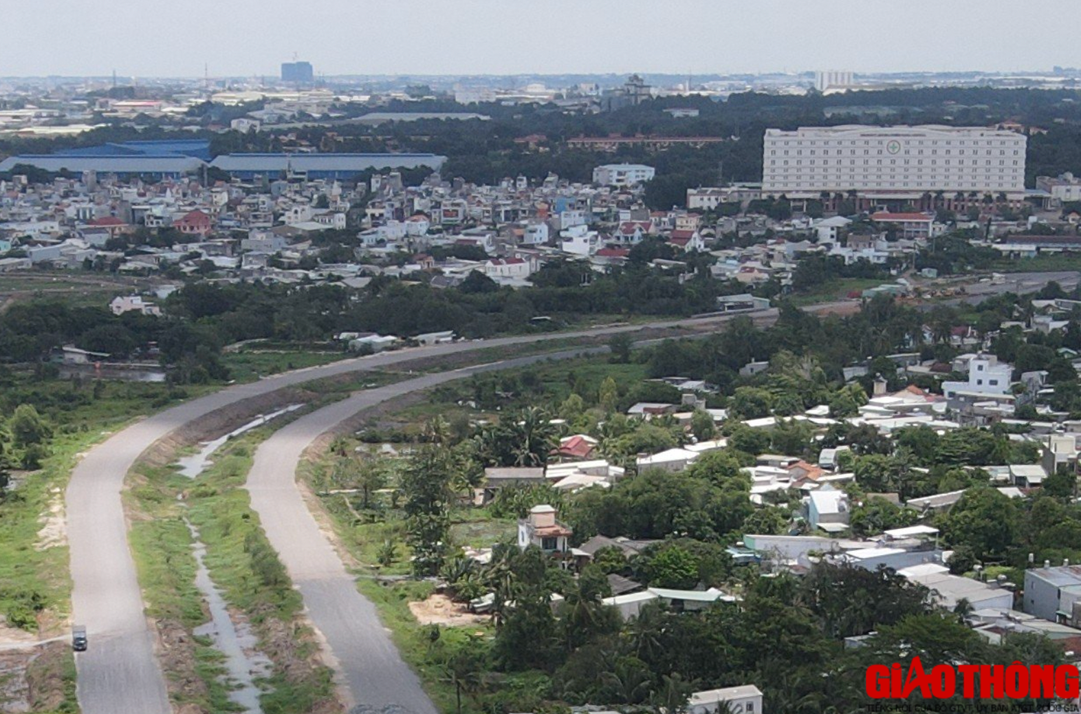 Đồng Nai: Cầu 400 tỷ sắp hoàn thành, đường kết nối vẫn thi công ì ạch- Ảnh 12. Đồng Nai: Cầu 400 tỷ sắp hoàn thành, đường kết nối vẫn thi công ì ạch- Ảnh 12.