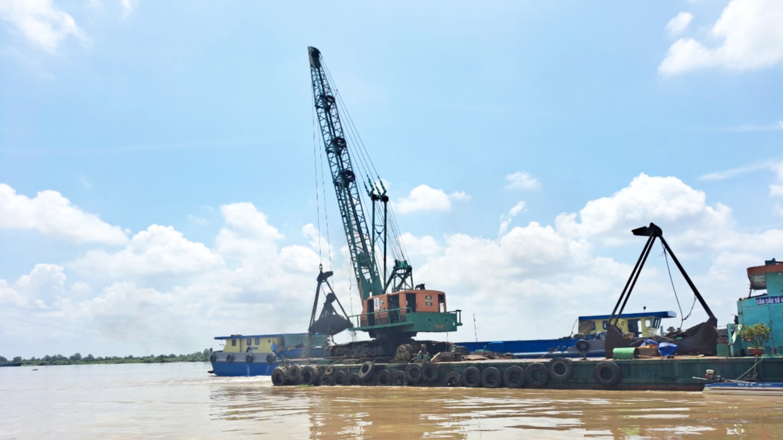 Phối hợp với địa phương sớm đưa mỏ c&aacute;t Ch&acirc;u Th&agrave;nh trở lại phục vụ cao tốc- Ảnh 2.
