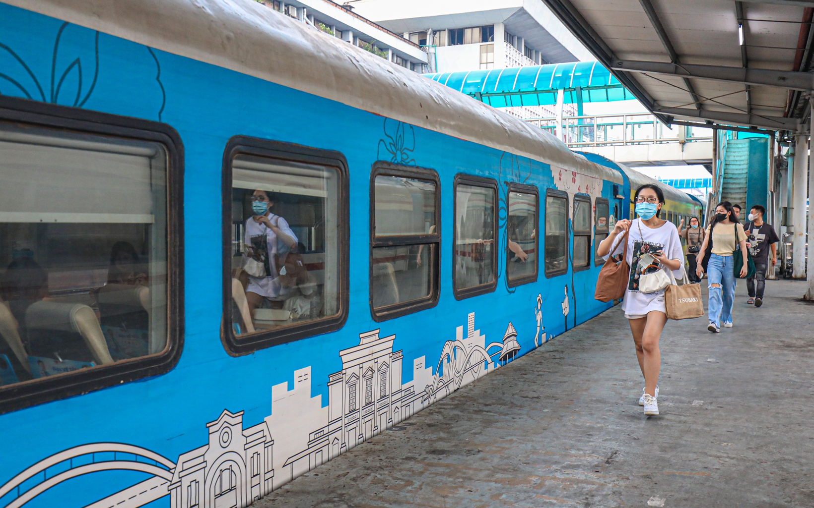 T&agrave;u kh&aacute;ch H&agrave; Nội - Hải Ph&ograve;ng doanh thu tăng trưởng đến 36%