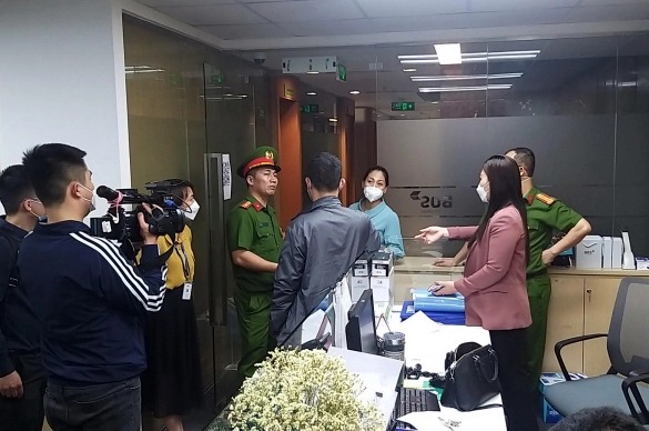 Nhiều c&aacute;n bộ bị c&aacute;o buộc tiếp tay Trịnh Văn Quyết thao t&uacute;ng chứng kho&aacute;n- Ảnh 2.