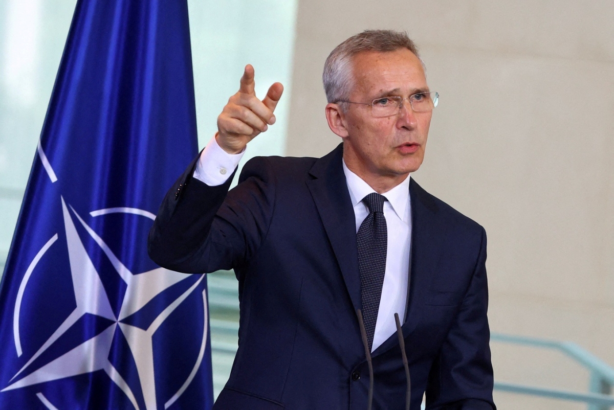 &Ocirc;ng Jens Stoltenberg khẳng định Ukraine c&oacute; quyền tự vệ v&agrave; c&oacute; quyền tấn c&ocirc;ng v&agrave;o c&aacute;c mục ti&ecirc;u của Nga b&ecirc;n ngo&agrave;i l&atilde;nh thổ nước n&agrave;y để tự vệ.