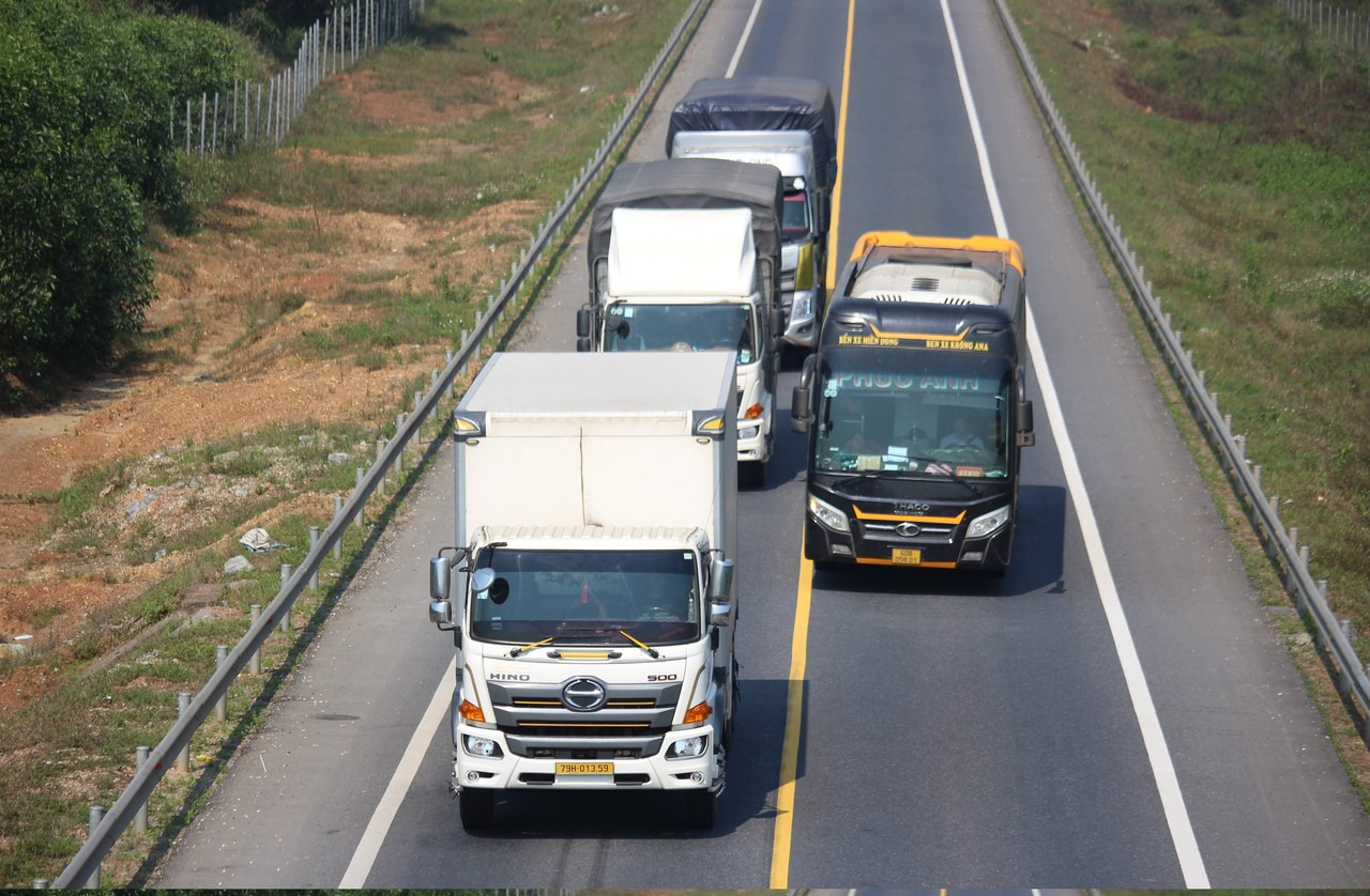 Bị CSGT ghi h&igrave;nh phạt nguội tr&ecirc;n cao tốc, t&agrave;i xế nộp phạt ở đ&acirc;u?- Ảnh 1.