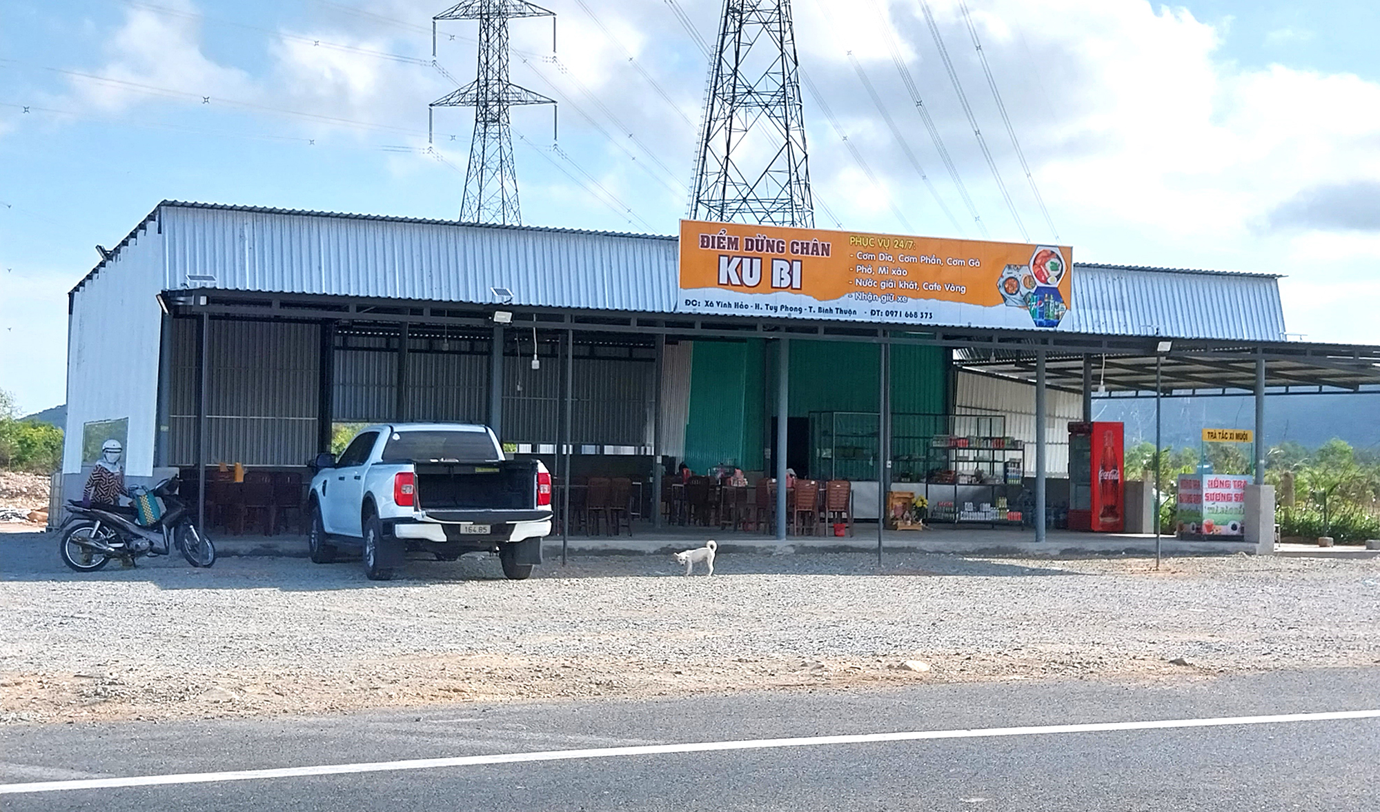 Xử nghi&ecirc;m trạm dừng nghỉ tr&aacute;i ph&eacute;p bủa v&acirc;y đường dẫn cao tốc- Ảnh 2.