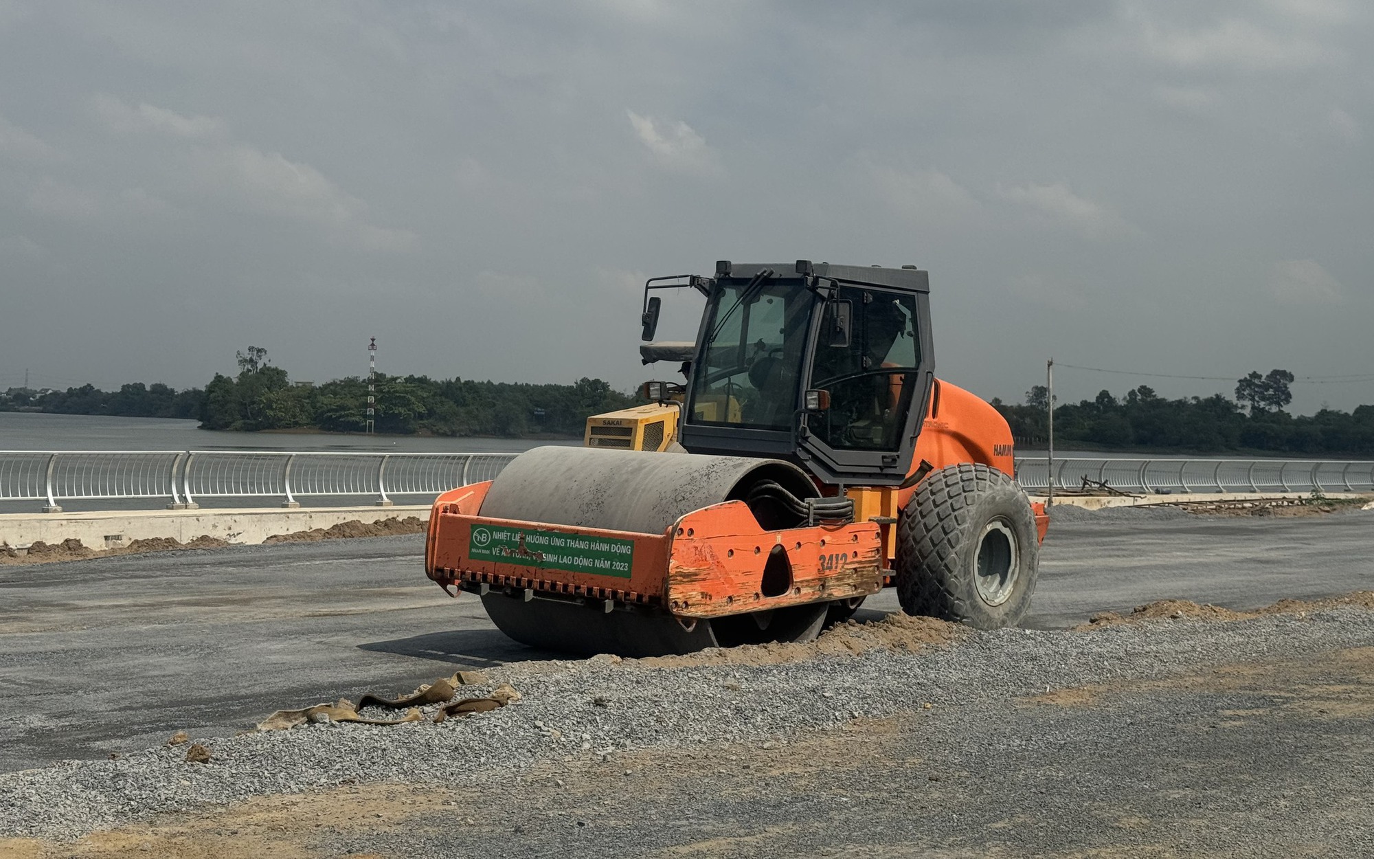 Đường ven sông Đồng Nai thành hình sau hơn hai năm thi công- Ảnh 20. Đường ven sông Đồng Nai: Người dân vẫn chờ tái định cư