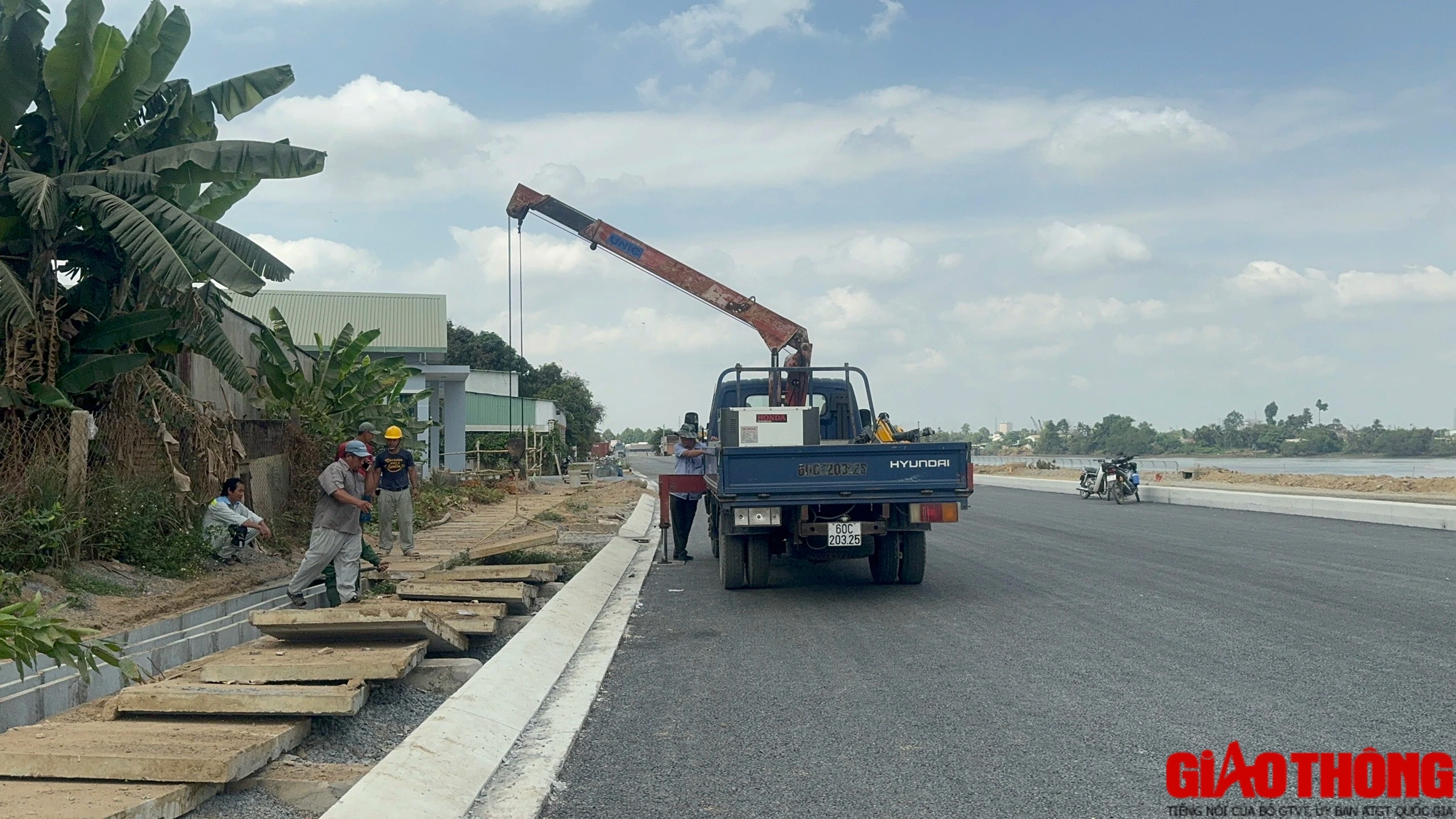 Đường ven sông Đồng Nai thành hình sau hơn hai năm thi công- Ảnh 10. Đường ven sông Đồng Nai thành hình sau hơn hai năm thi công- Ảnh 10.
