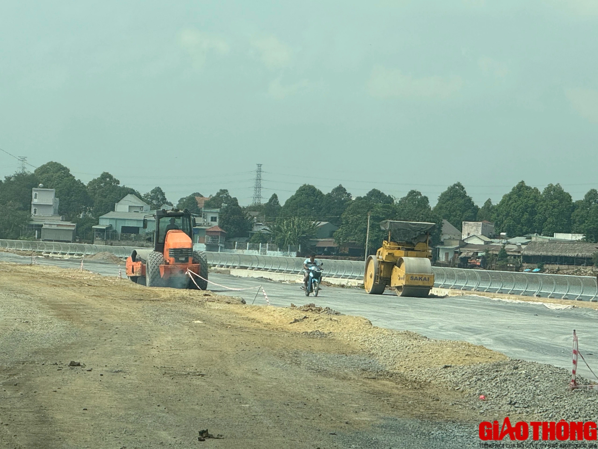 Đường ven sông Đồng Nai thành hình sau hơn hai năm thi công- Ảnh 19. Đường ven sông Đồng Nai thành hình sau hơn hai năm thi công- Ảnh 19.