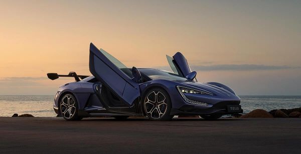 H&atilde;ng xe Trung Quốc ra mắt si&ecirc;u xe điện gi&aacute; ngang một chiếc Lamborghini- Ảnh 1.