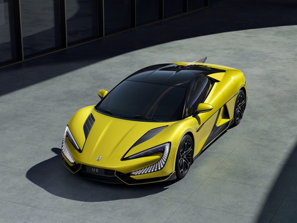 H&atilde;ng xe Trung Quốc ra mắt si&ecirc;u xe điện gi&aacute; ngang một chiếc Lamborghini- Ảnh 2.