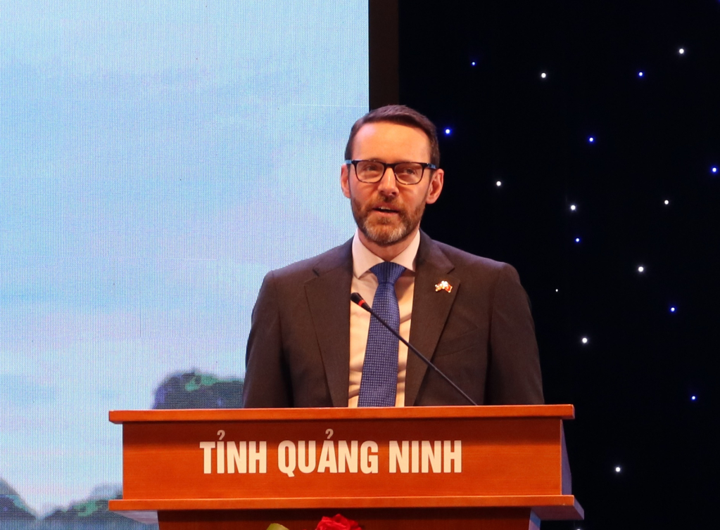 Quảng Ninh tổ chức hội nghị x&uacute;c tiến, quảng b&aacute;, thu h&uacute;t đầu tư du lịch - Ảnh 3.