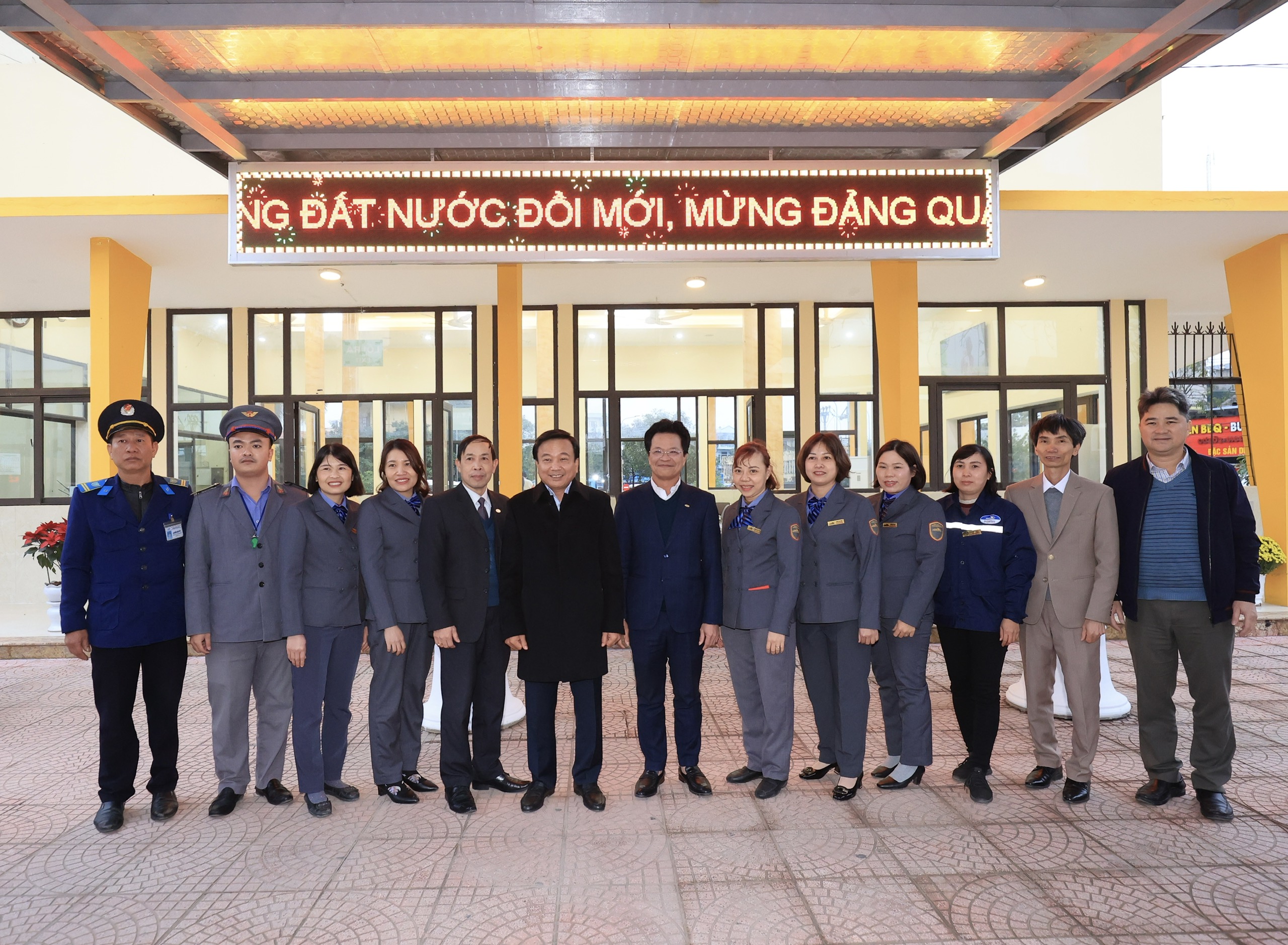 Thứ trưởng Nguyễn Danh Huy thị s&aacute;t tuyến đường sắt H&agrave; Nội - Hải Ph&ograve;ng- Ảnh 19.